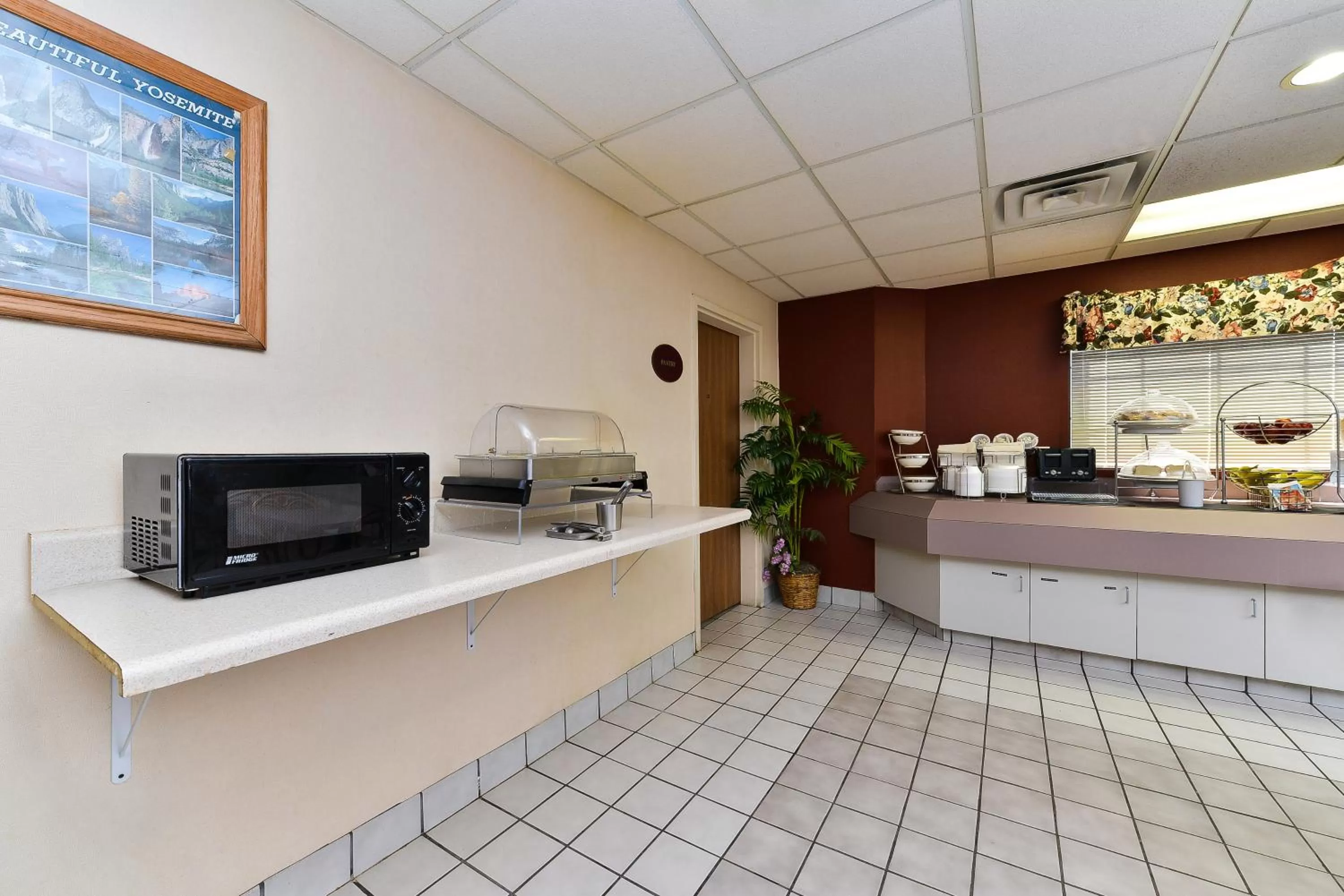 Pets in America's Best Value Inn & Suites, Atlanta - Morrow