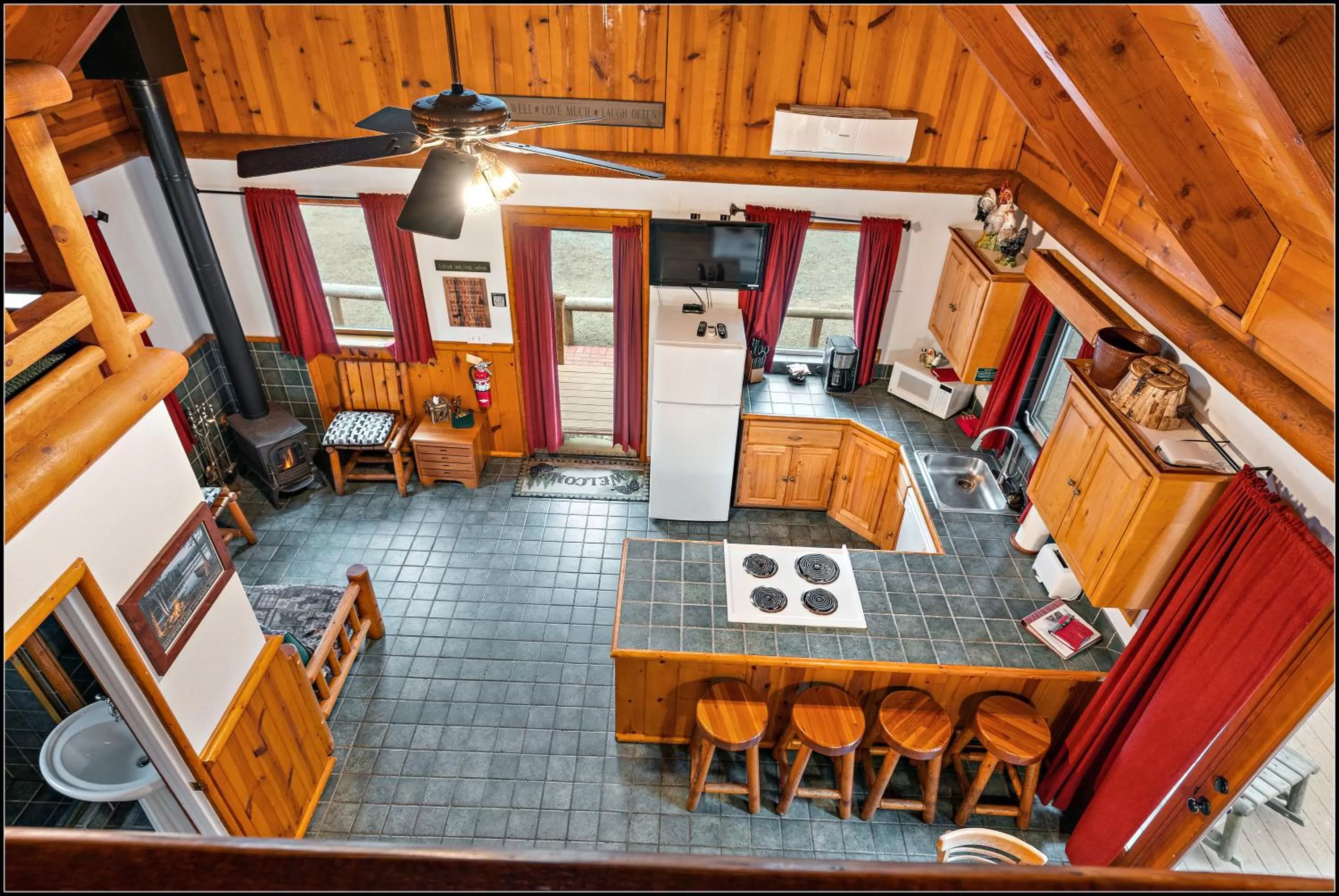 Kitchen or kitchenette in Brundage Bungalows