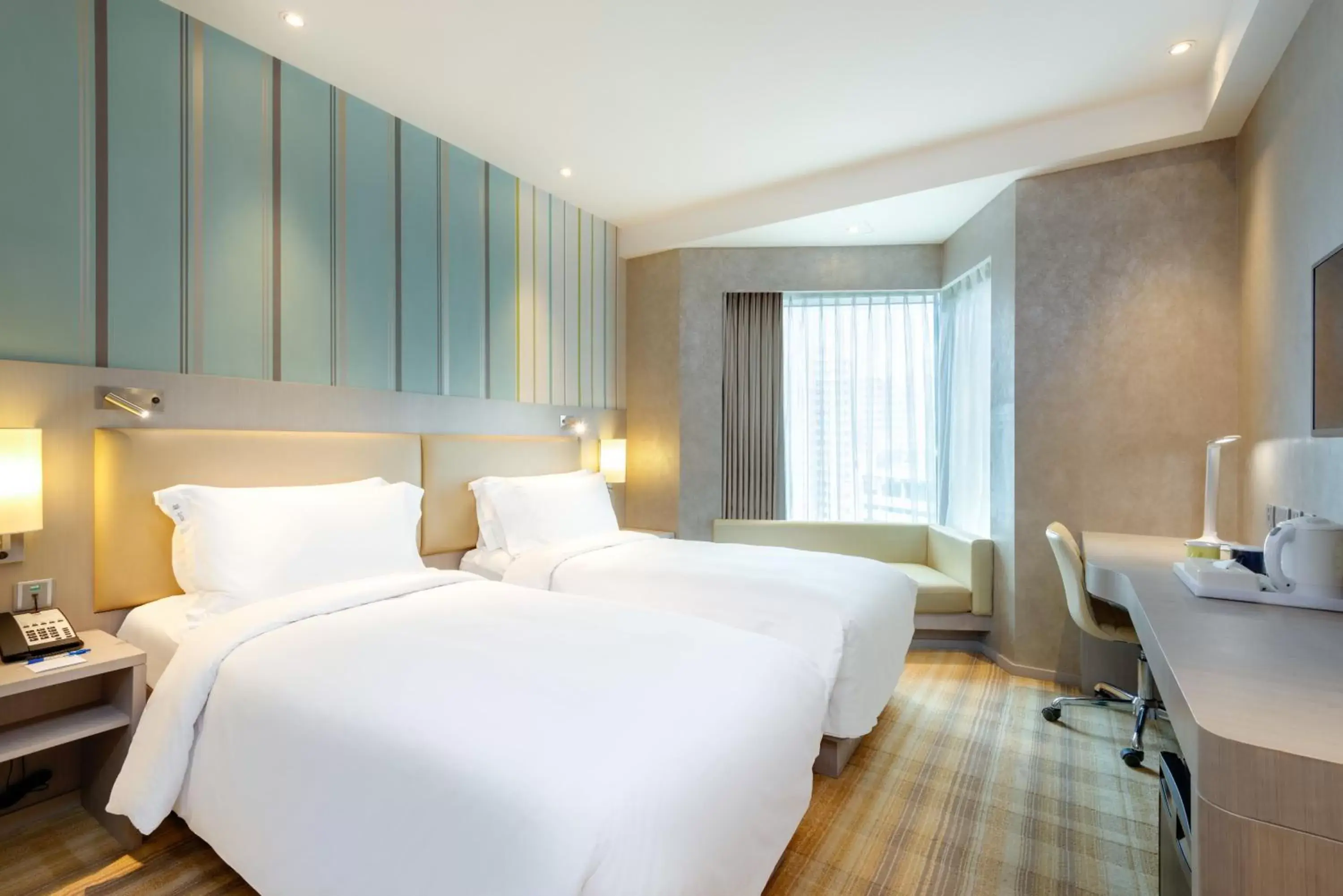 Photo of the whole room, Bed in Holiday Inn Express Hong Kong Mongkok, an IHG Hotel