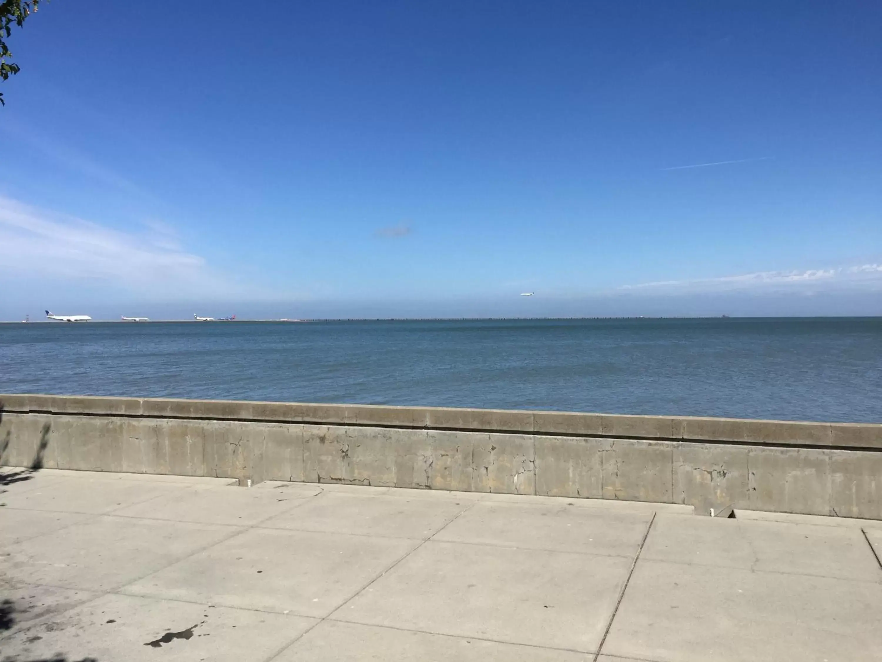 Natural landscape, Balcony/Terrace in Bay Landing Hotel