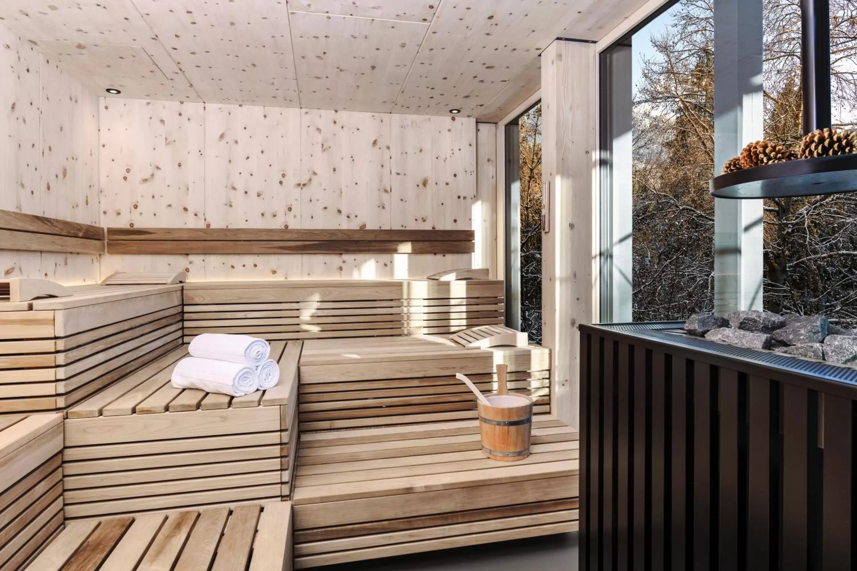 Sauna in Romantik Hotel Schweizerhof & Spa