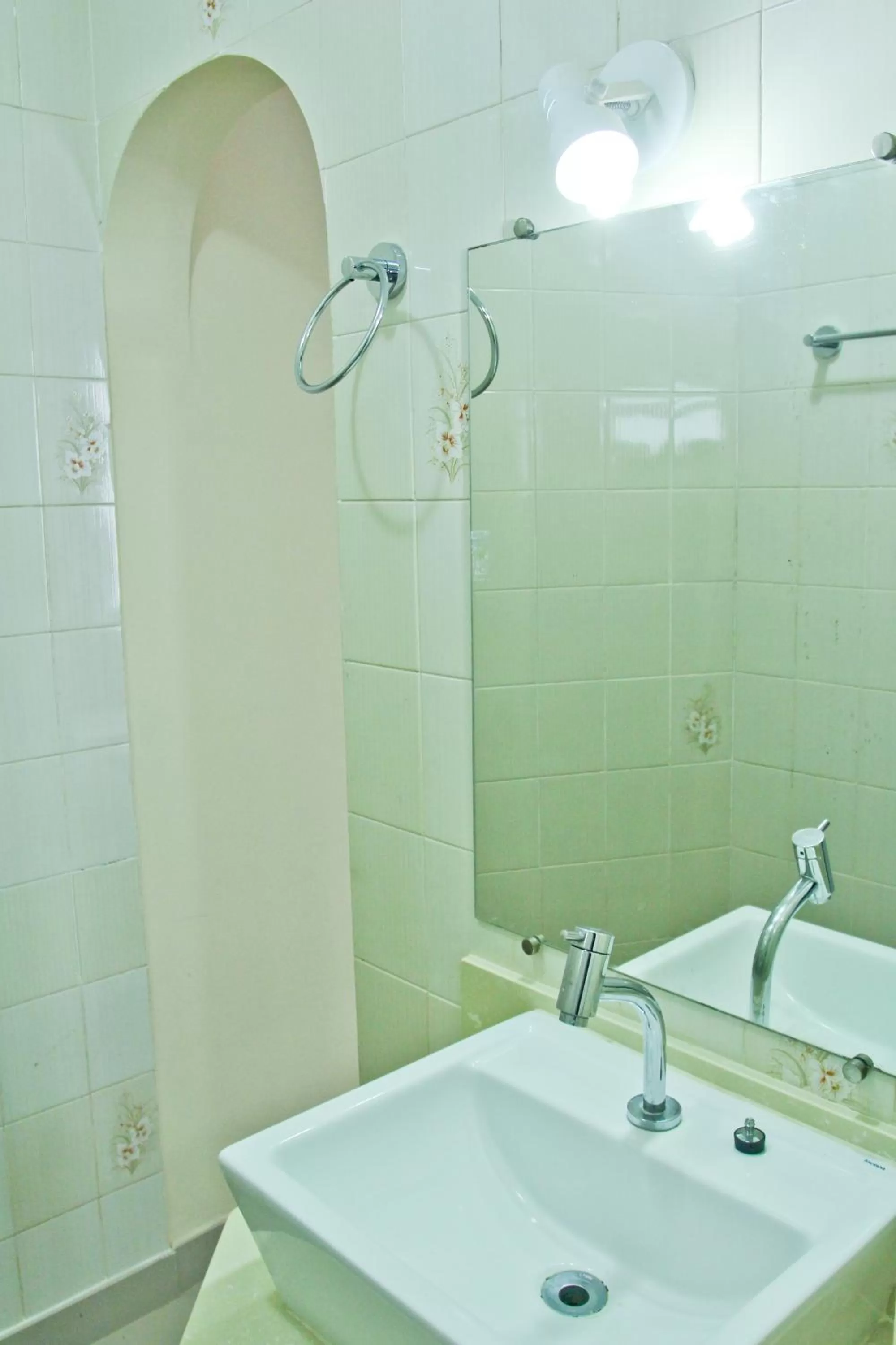 Bathroom in Hotel Raio de Sol