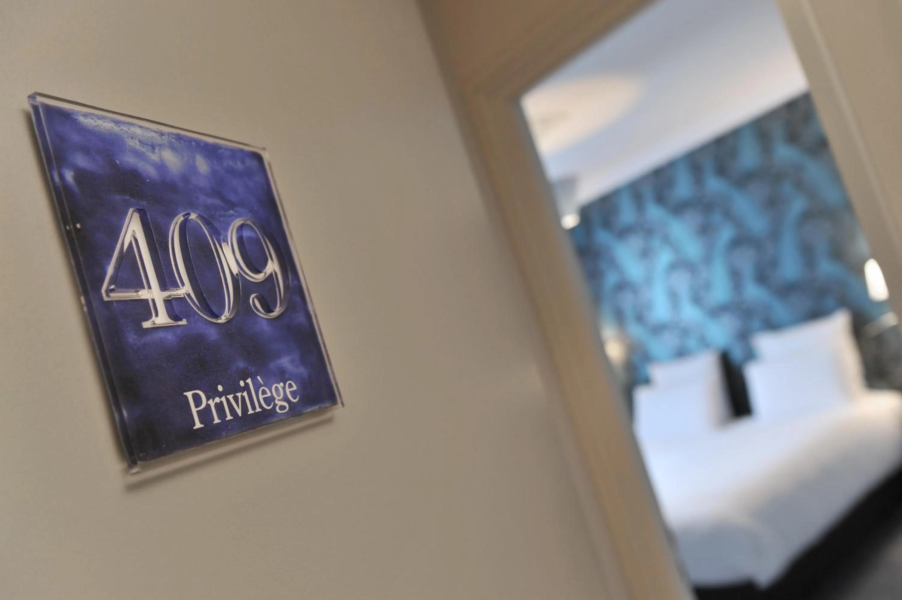 Bedroom, Bed in Mercure Paris Saint Cloud Hippodrome