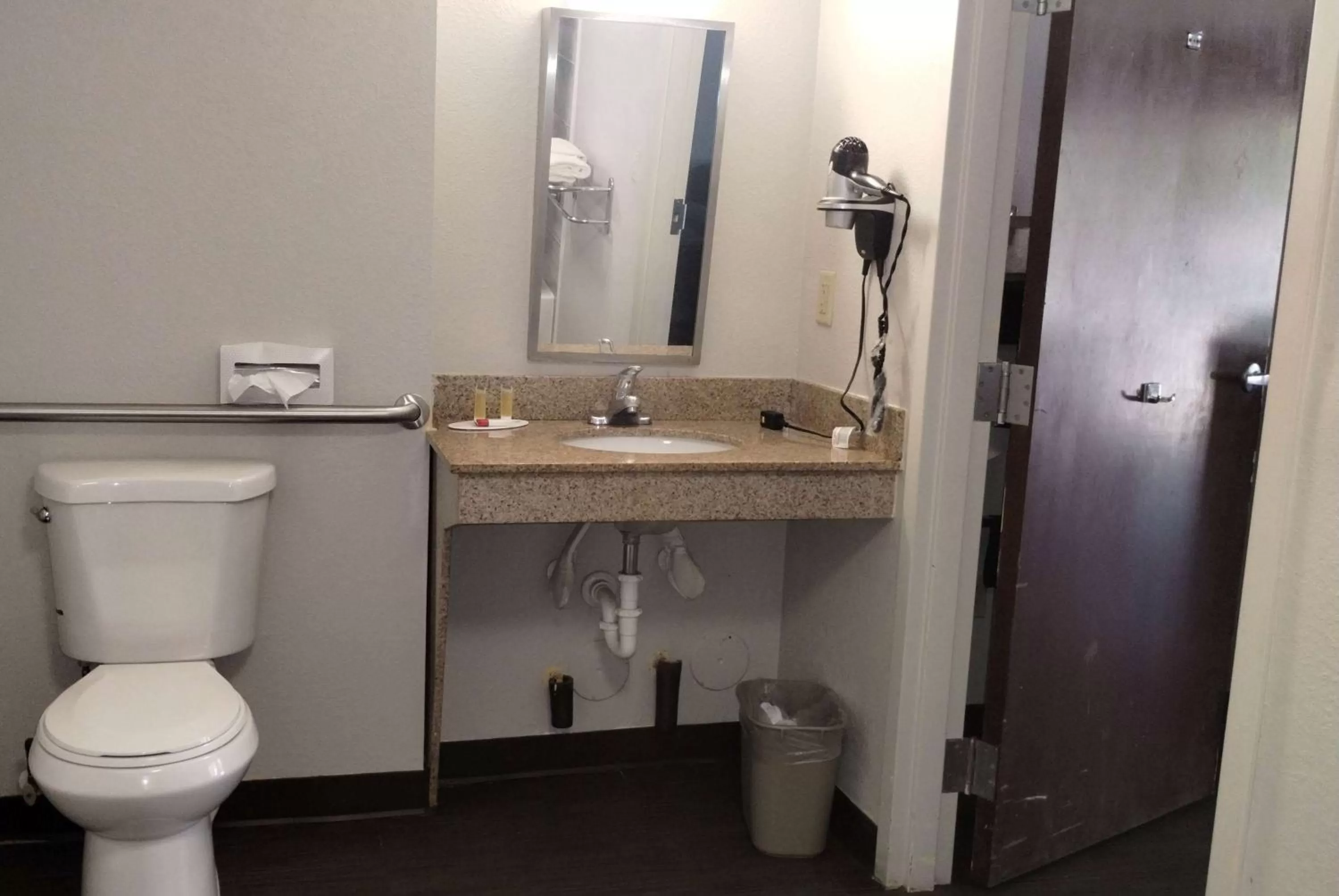 Bathroom in Super 8 Motel by Wyndham near Fort Lauderdale Arpt