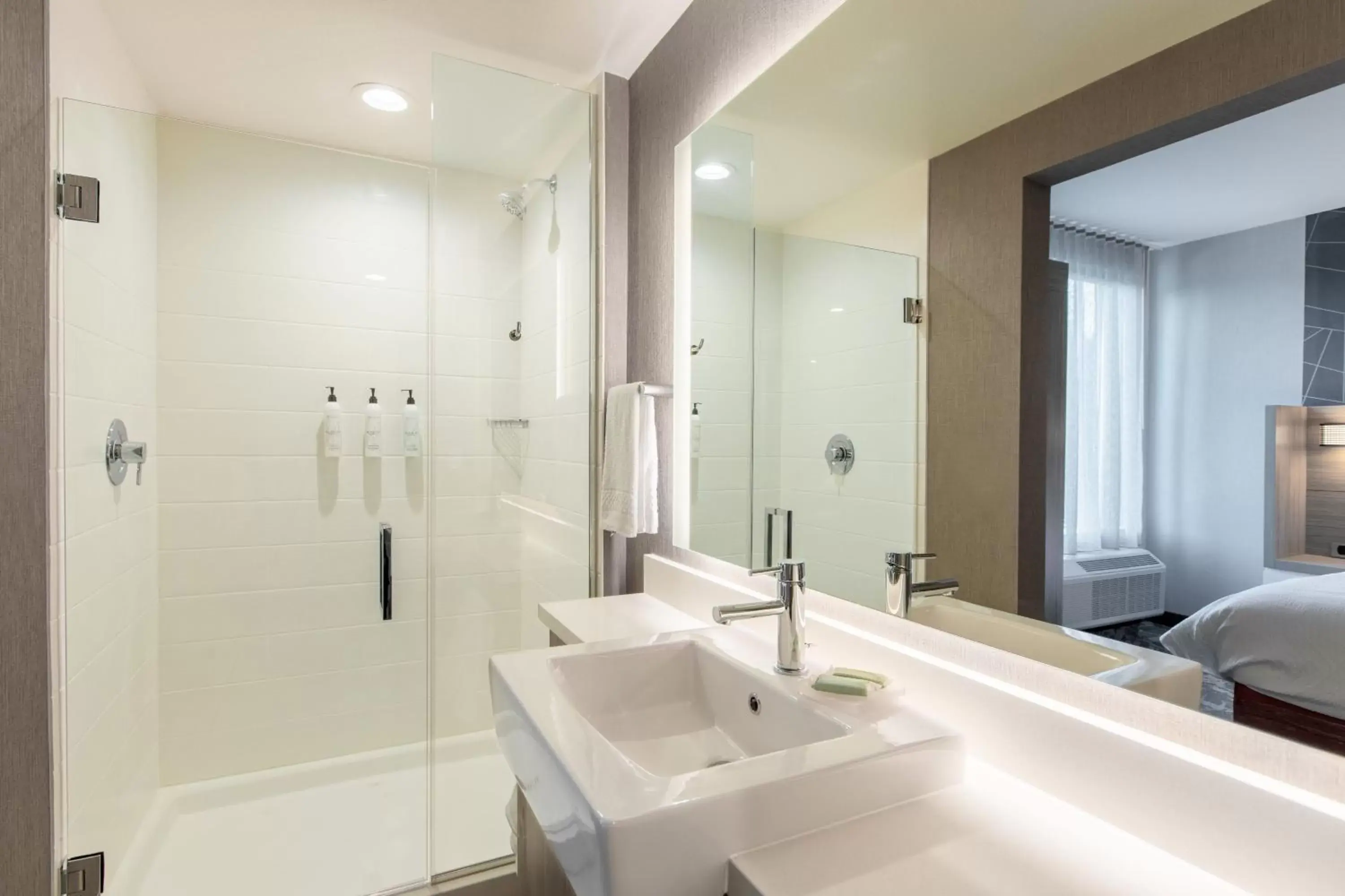 Bathroom in SpringHill Suites by Marriott Chester