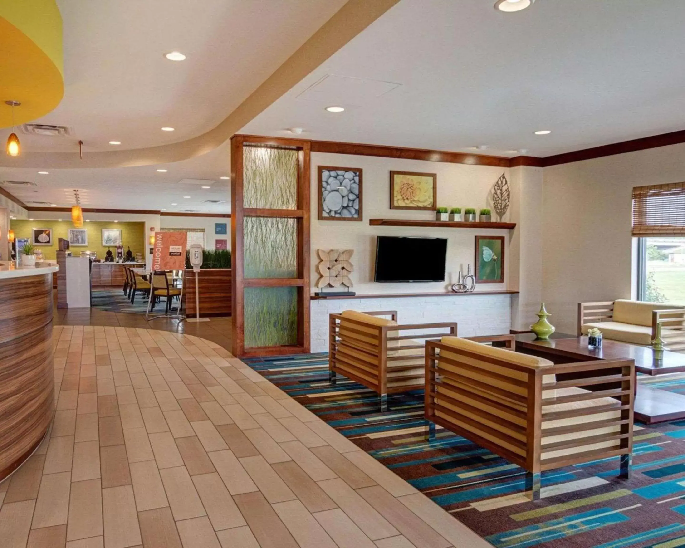 Lobby or reception in Comfort Suites Bossier City