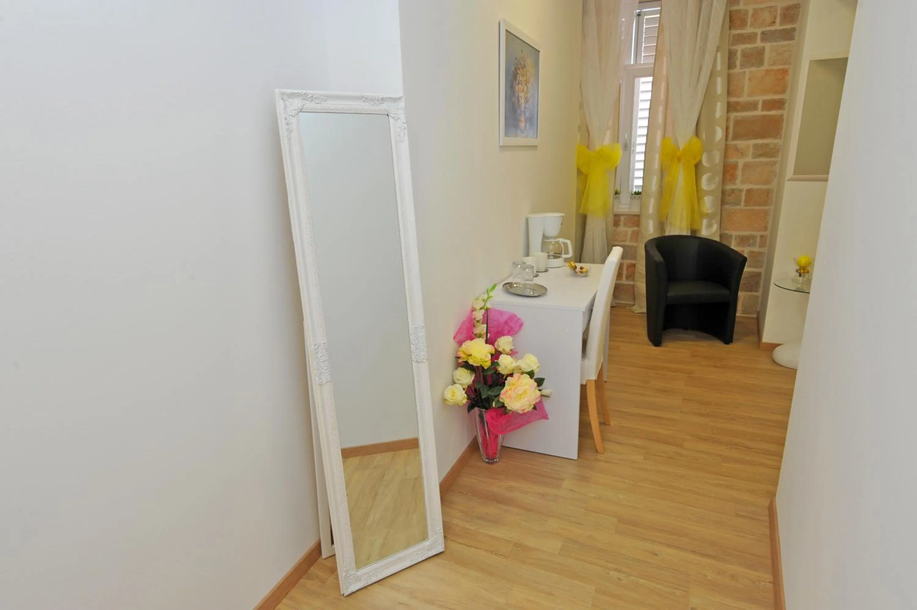 Bed in Luxury Rooms Nirvana