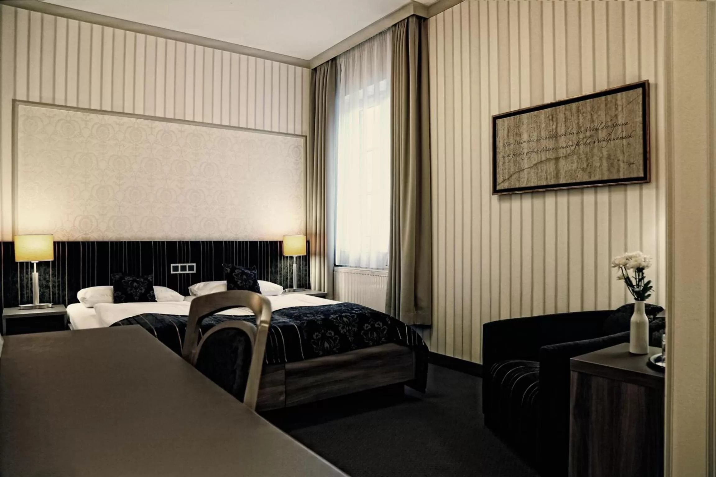 Photo of the whole room, Bed in Konsumhotel Dorotheenhof Weimar