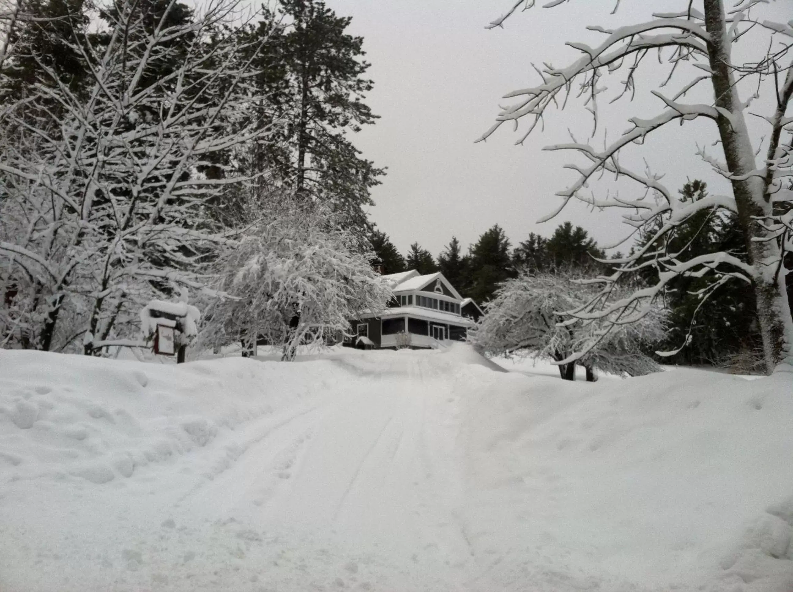 Facade/entrance, Winter in Snowvillage Inn