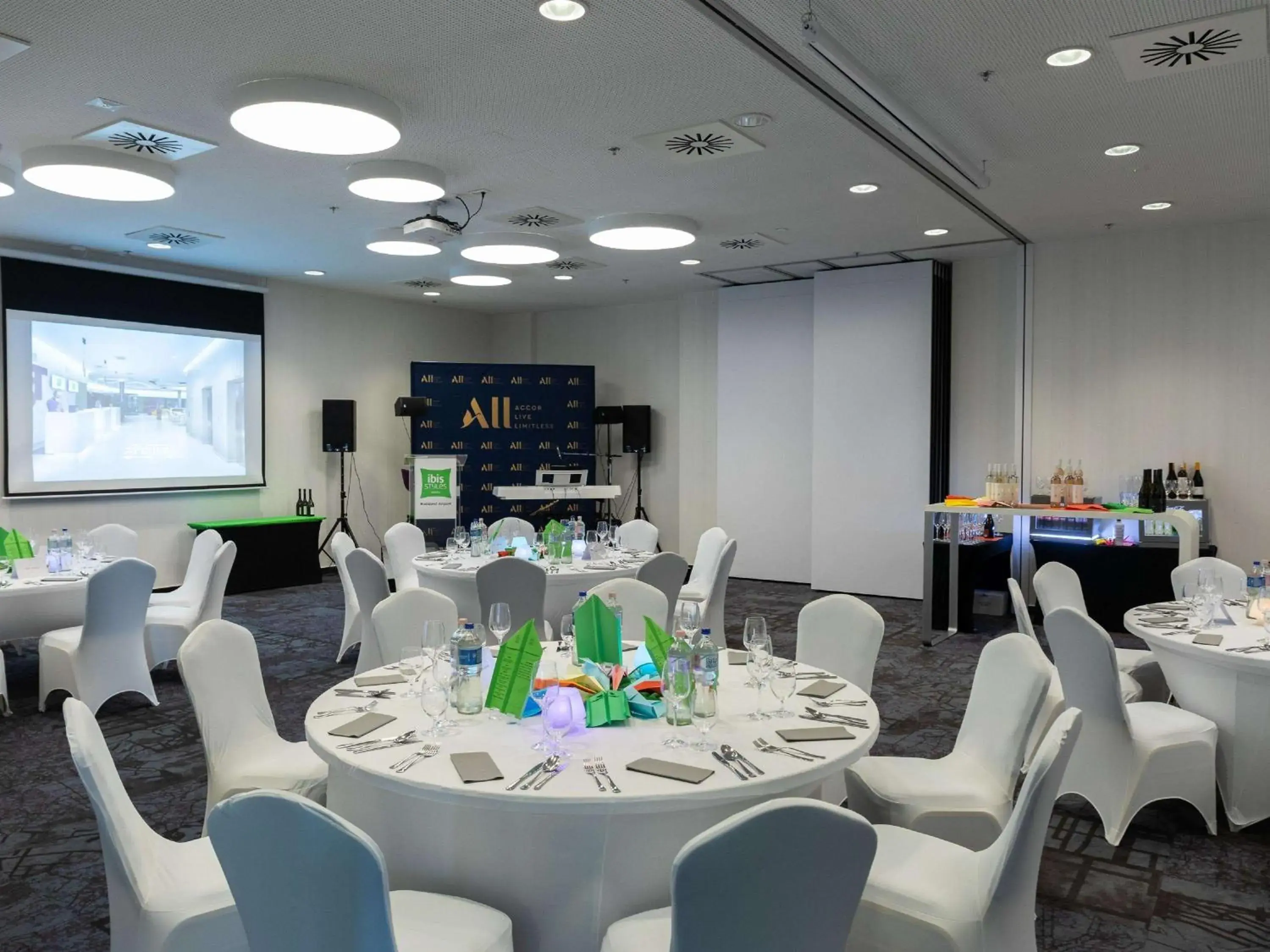 On site, Banquet Facilities in ibis Styles Budapest Airport