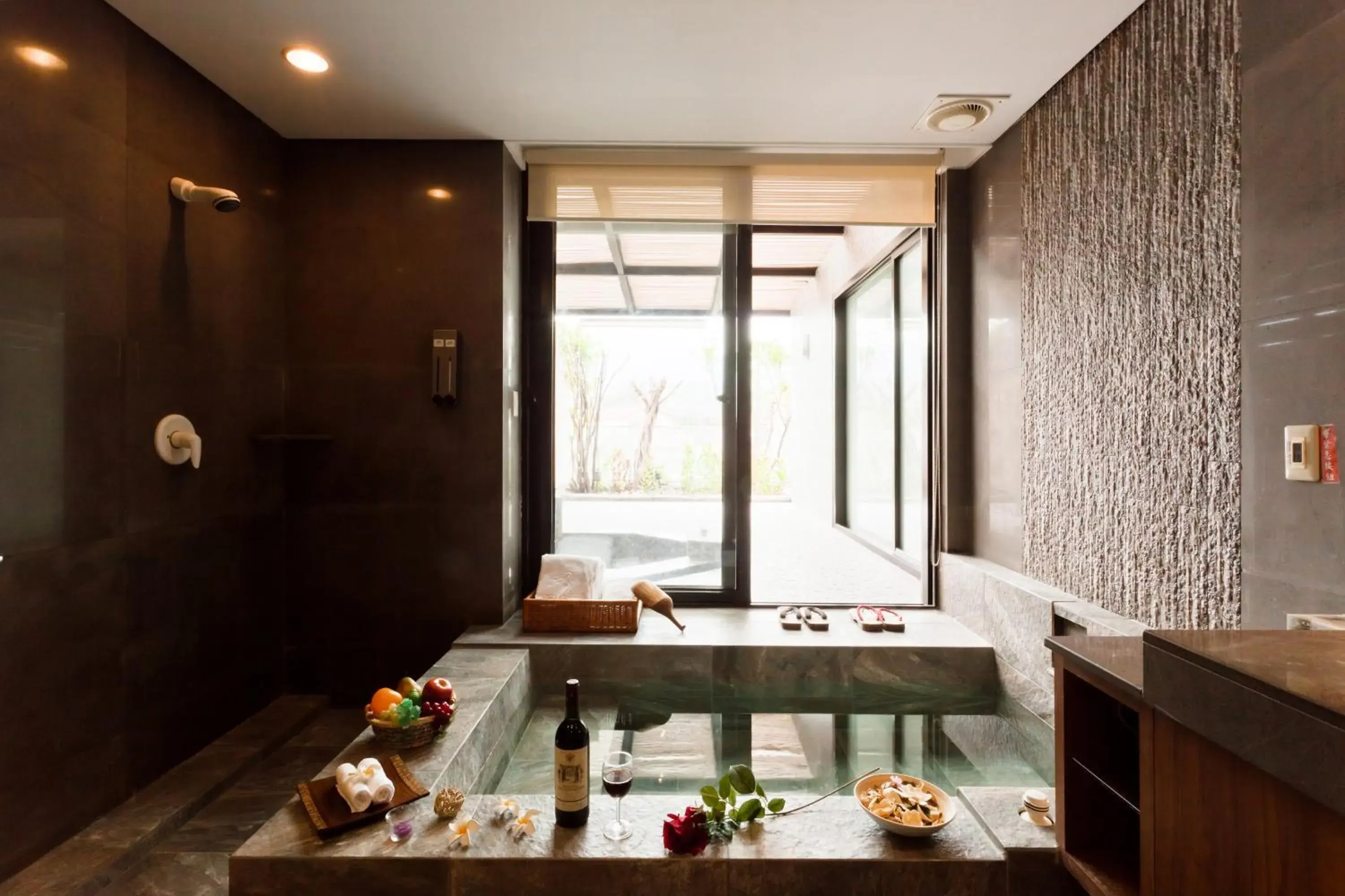 Bathroom in The Loft Seaside Suites