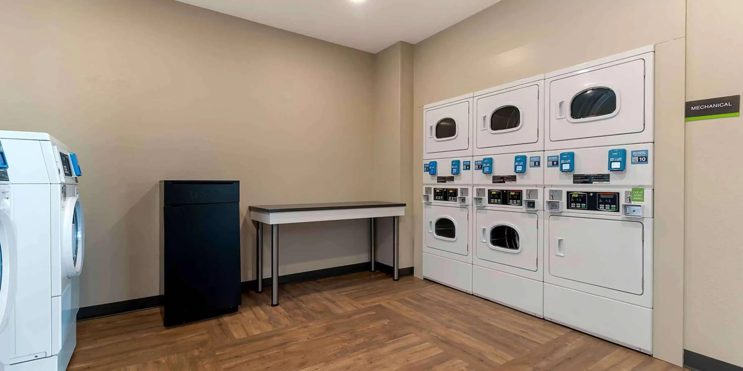 Property building, Kitchen/Kitchenette in Extended Stay America Premier Suites - Savannah - Pooler