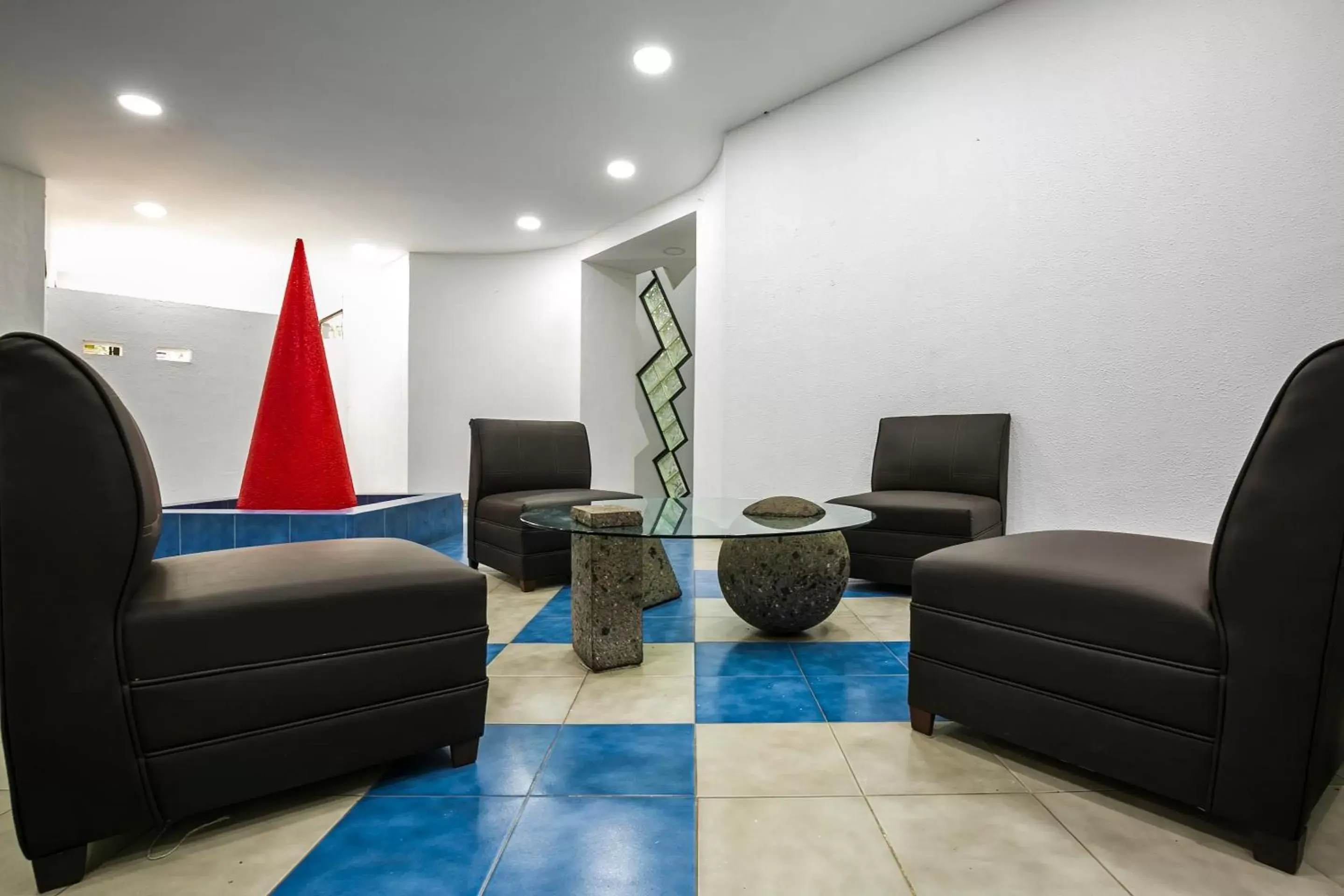 Lobby or reception, Seating Area in Capital O Hotel Casa Blanca, Morelia