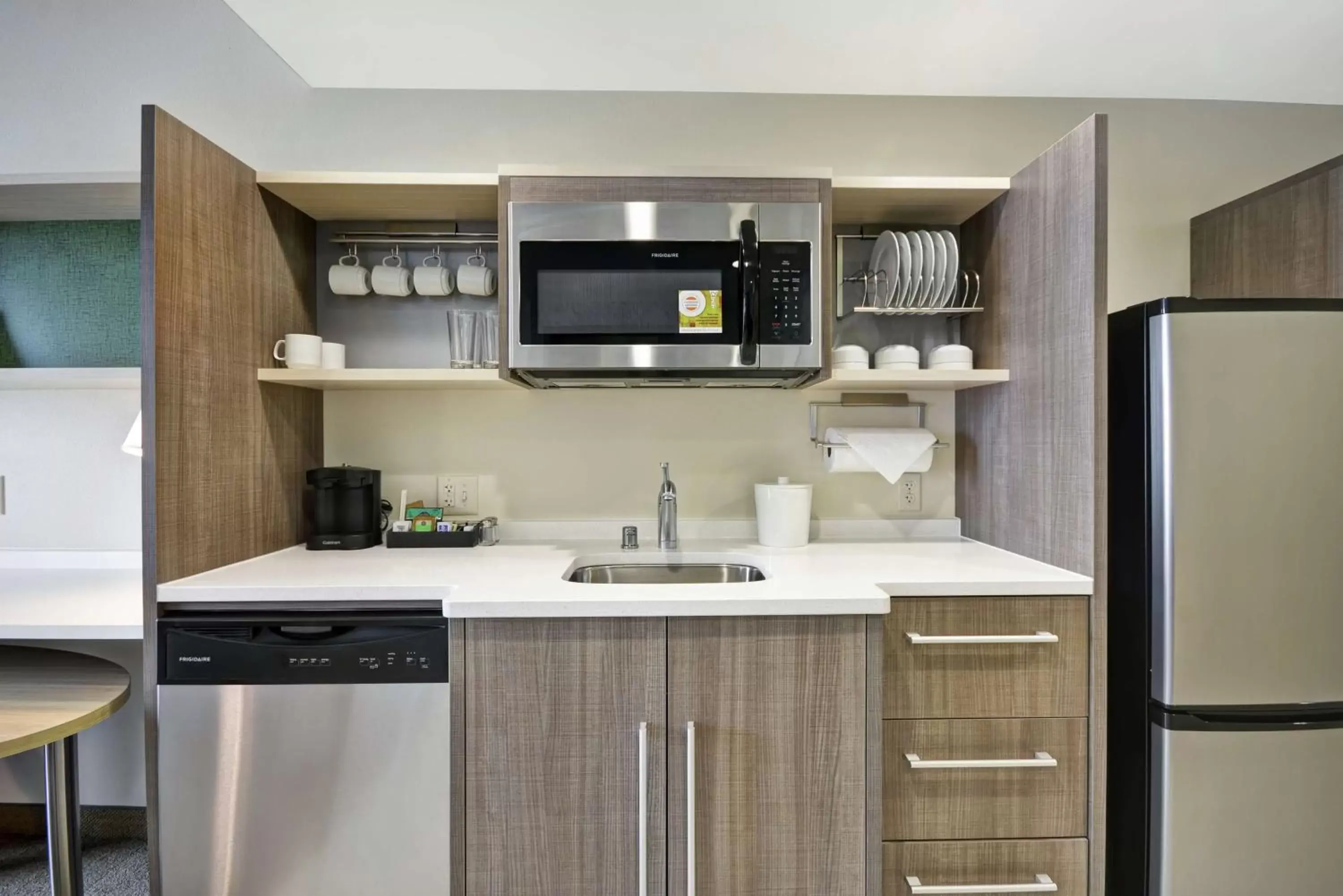 Bathroom, Kitchen/Kitchenette in Home2 Suites By Hilton Plymouth Minneapolis