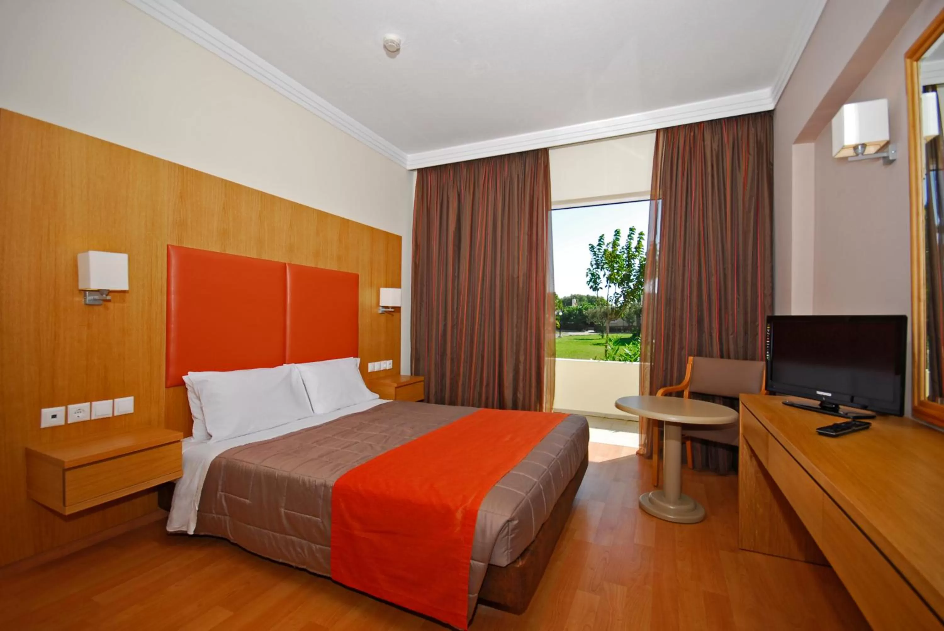 Bed in Kipriotis Village Resort
