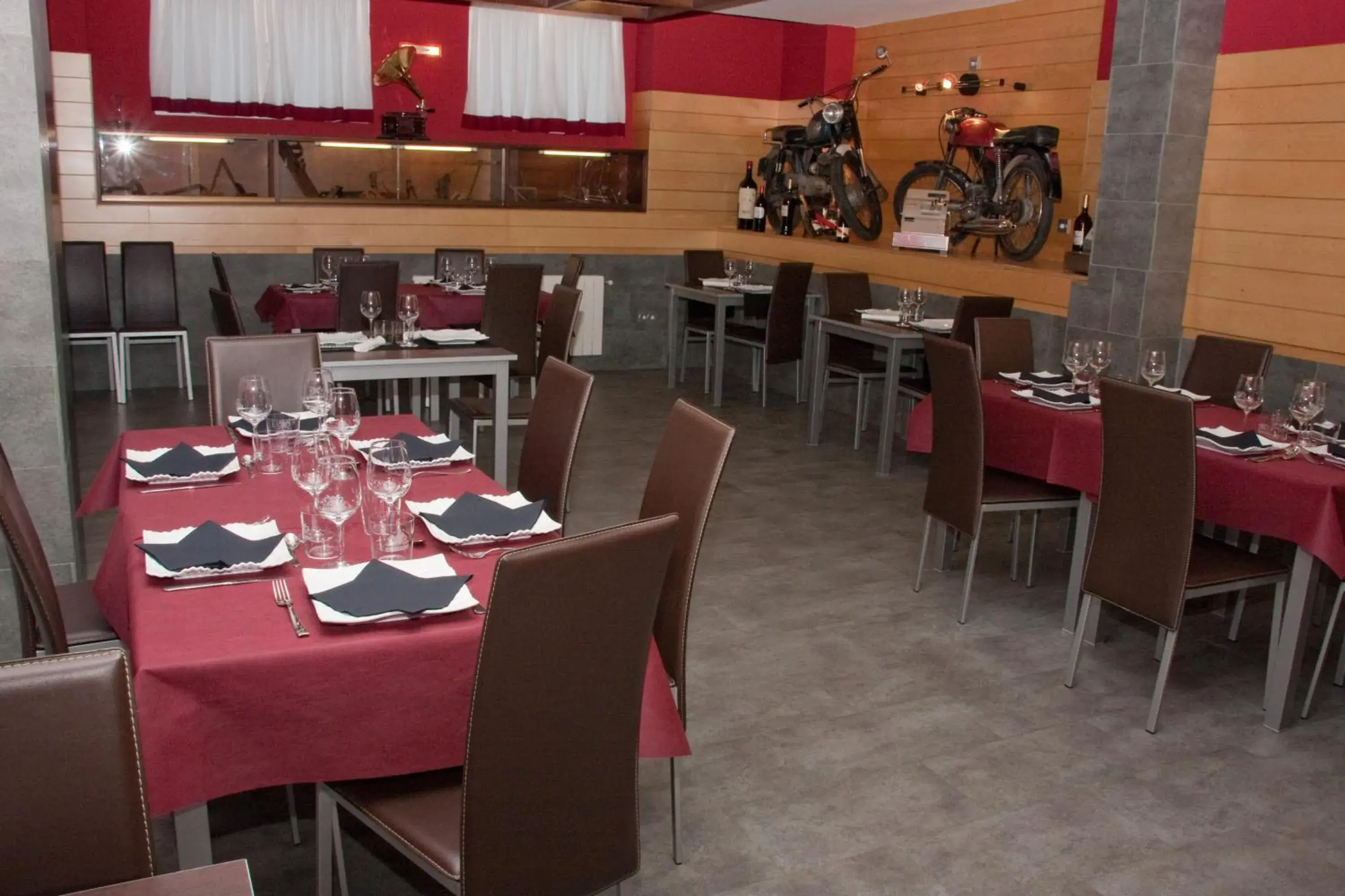 Restaurant/Places to Eat in Hotel Cuéntame