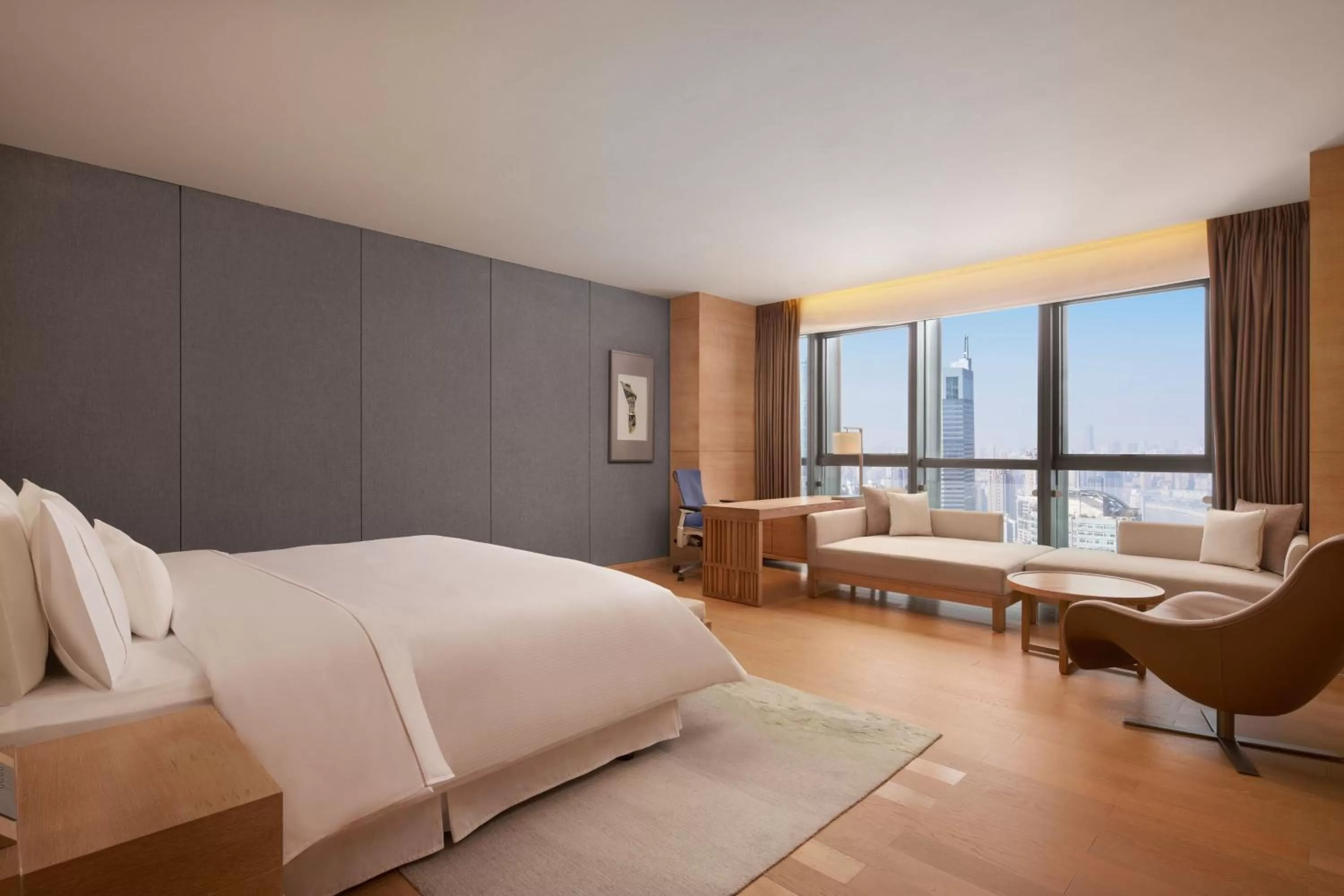 Bedroom, Bed in The Westin Chongqing Liberation Square