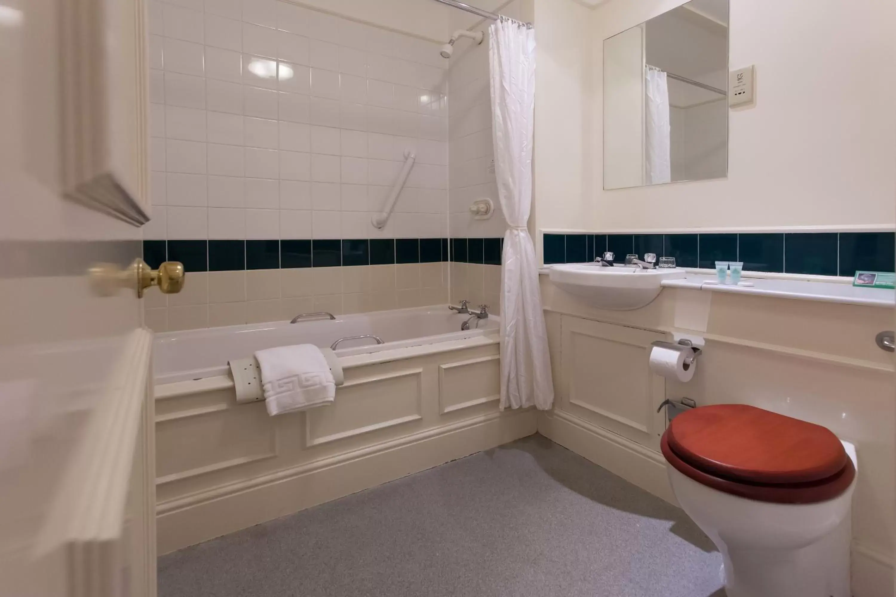 Toilet, Bathroom in Bosworth Hall Hotel & Spa