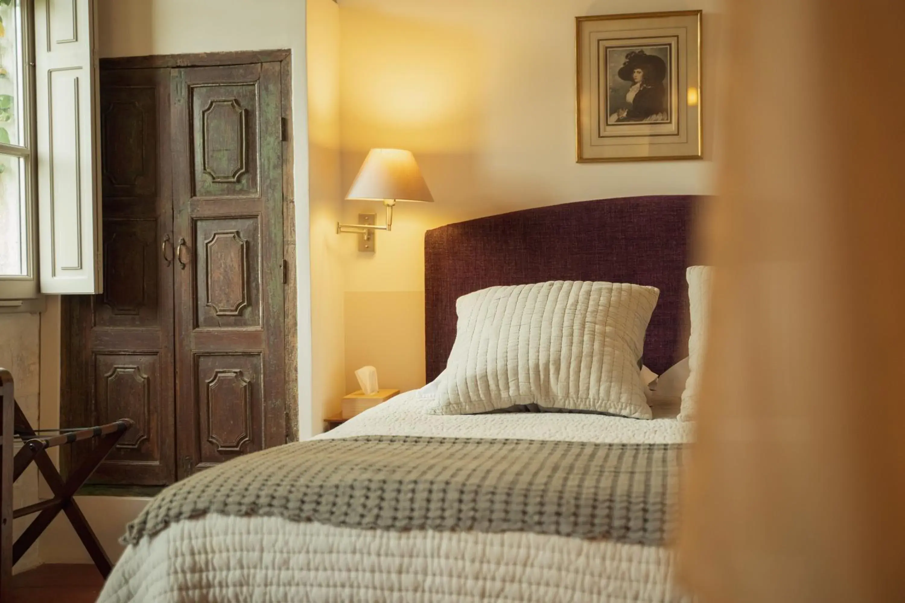 Bedroom, Bed in Les Jardins de Baracane