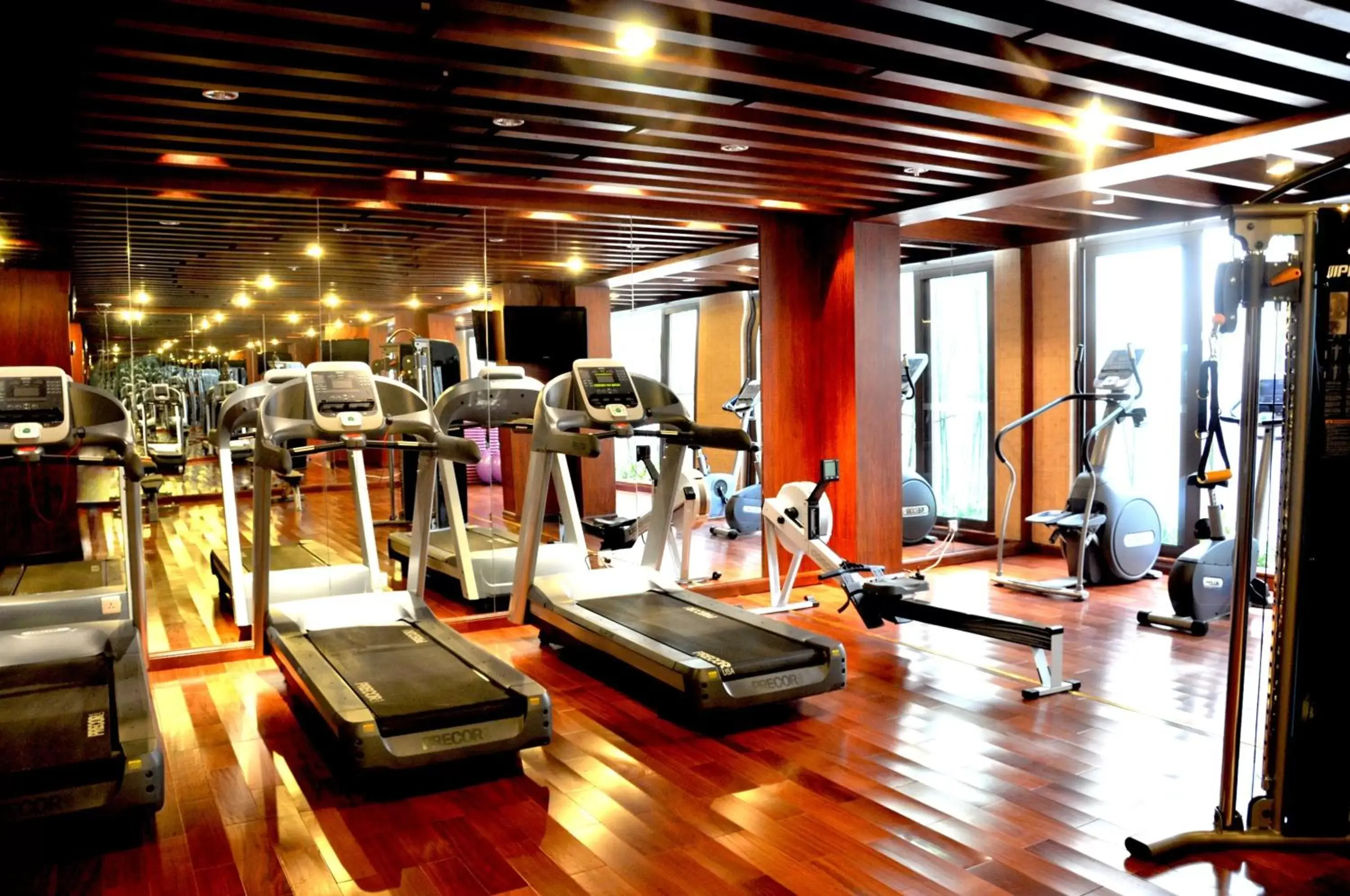 Activities, Fitness Center/Facilities in Grand Metropark Villa Resort Sanya Yalong Bay