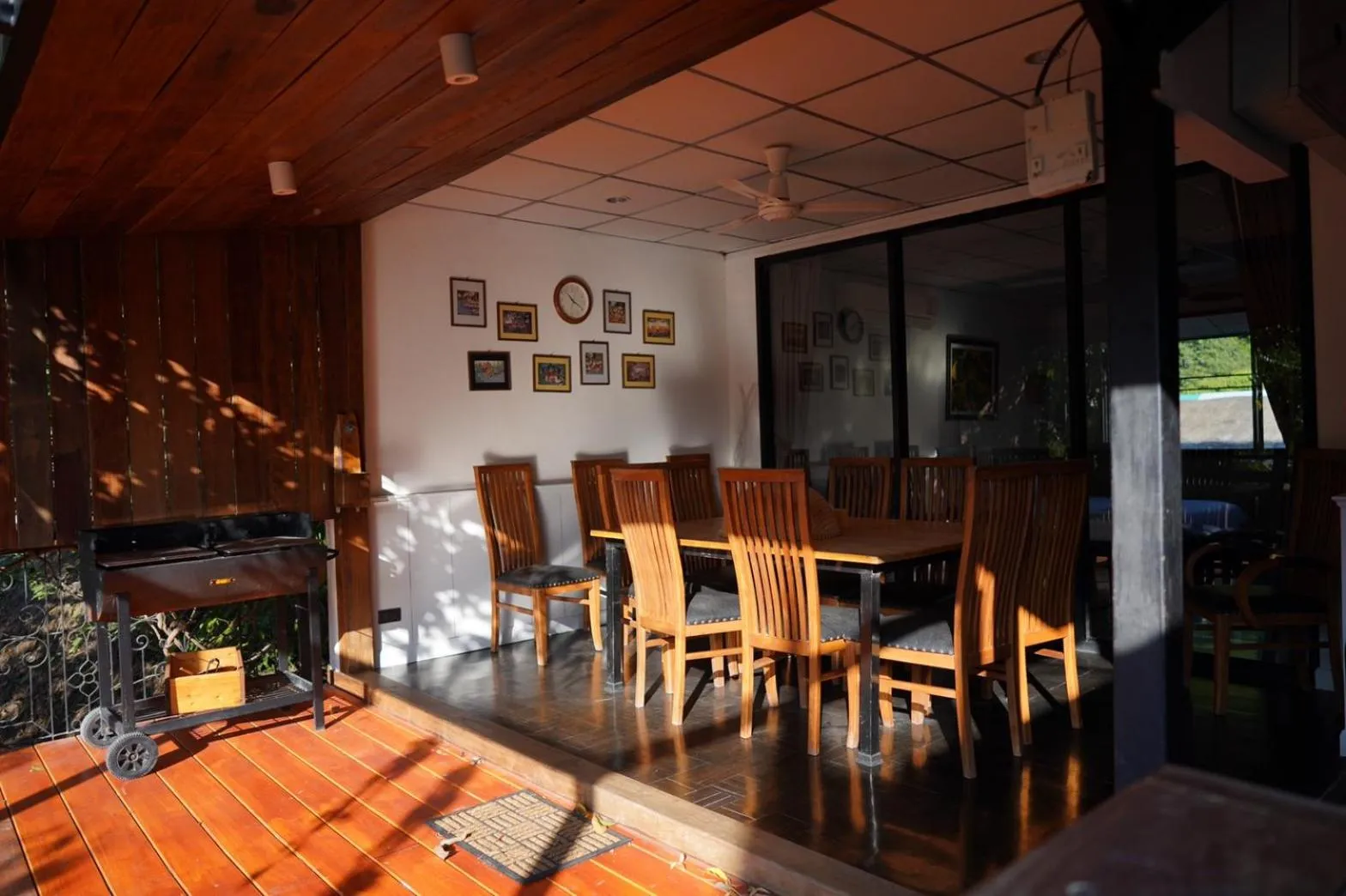 Dining area in Villa Panalai