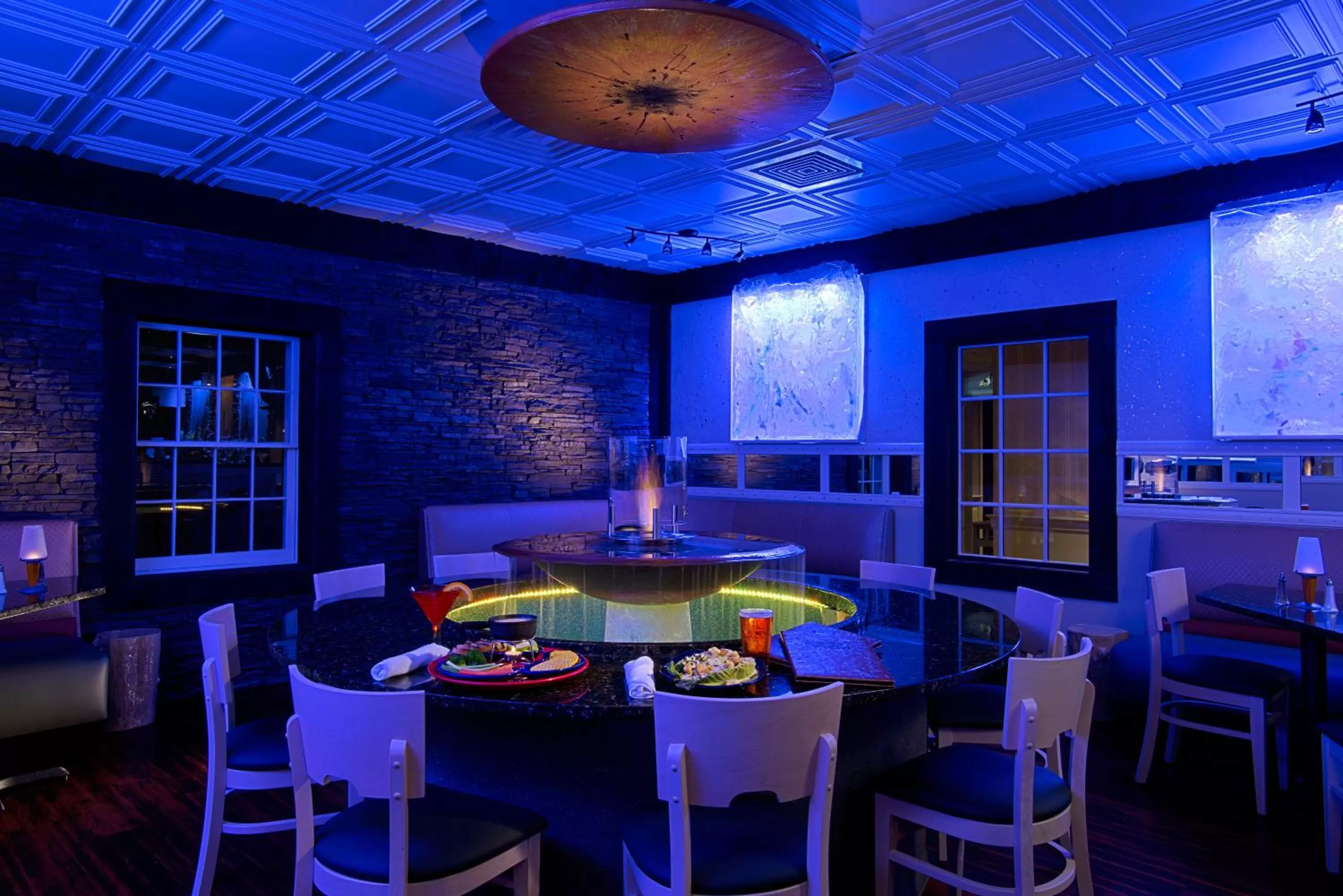 Restaurant/places to eat in John Carver Inn & Spa