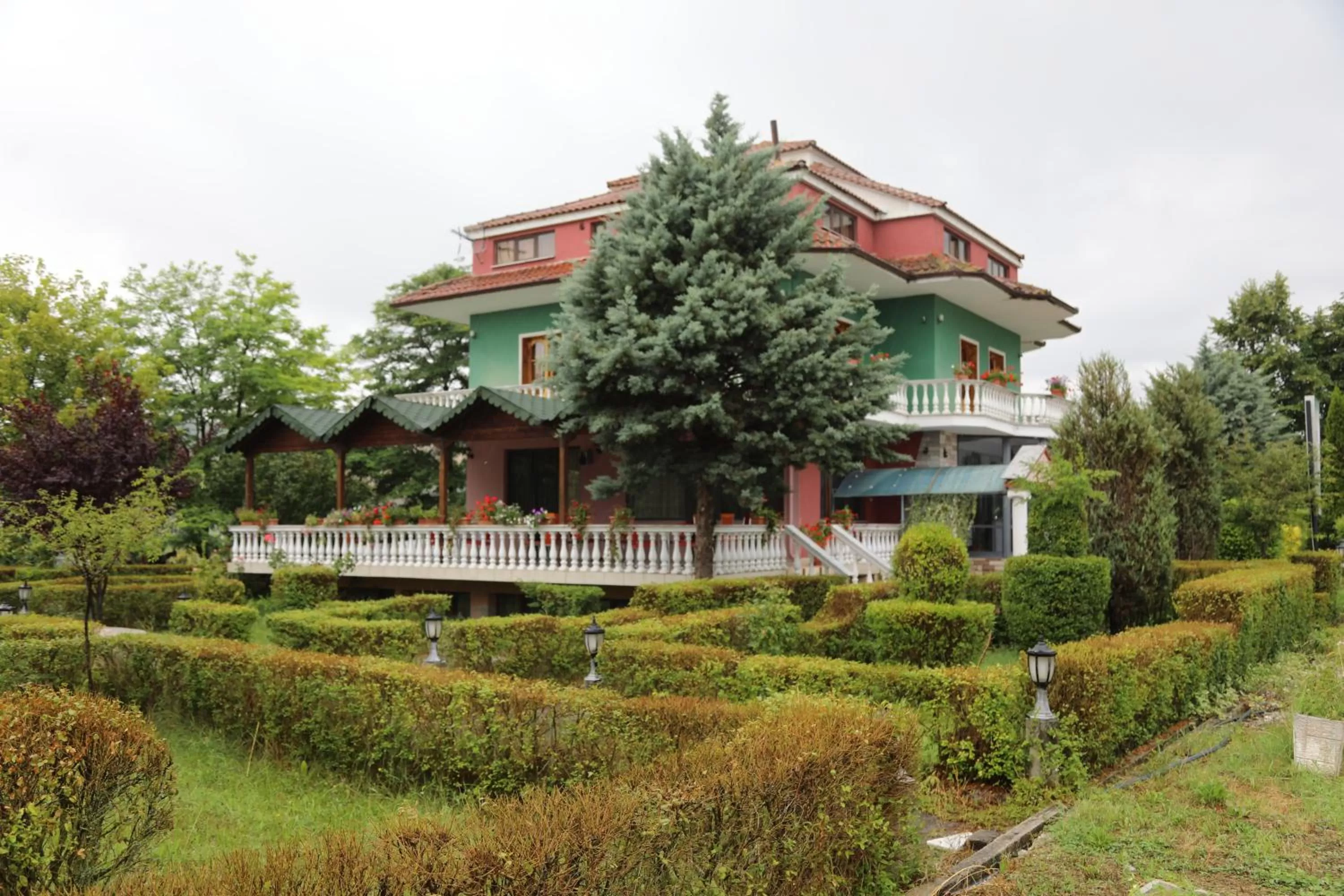 Property Building in Hotel Kabashi