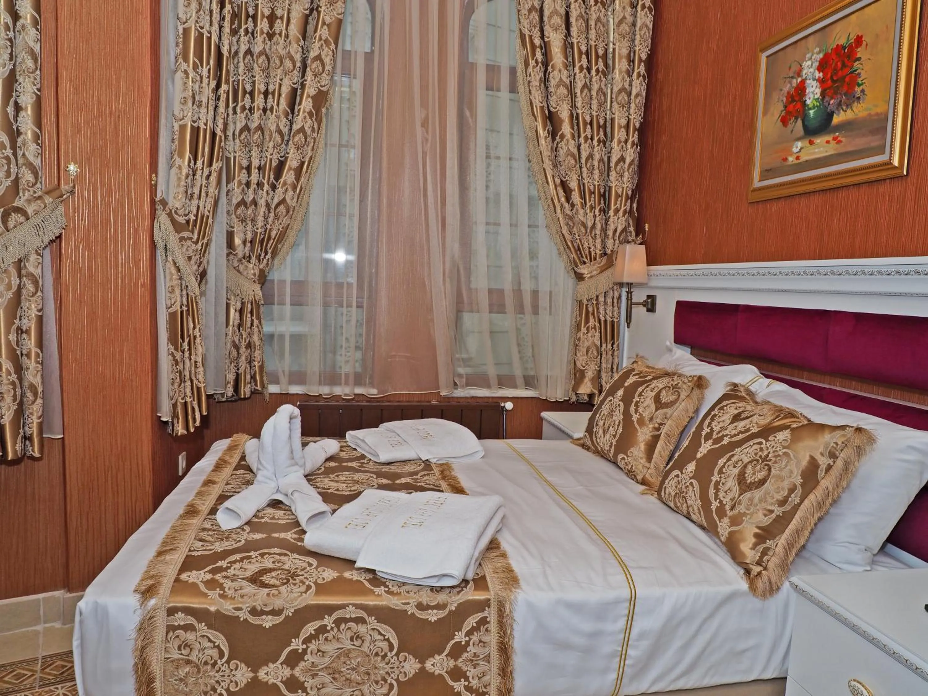 Bedroom, Bed in Glamour Classic Hotel Istanbul Sirkeci