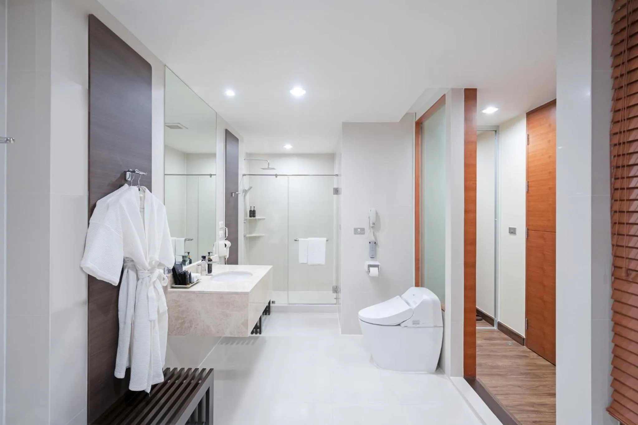 Shower in Amanta Hotel & Residence Ratchada
