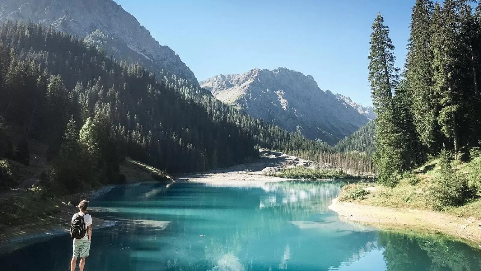 Staff in AVES Hotel&Apartment Arosa