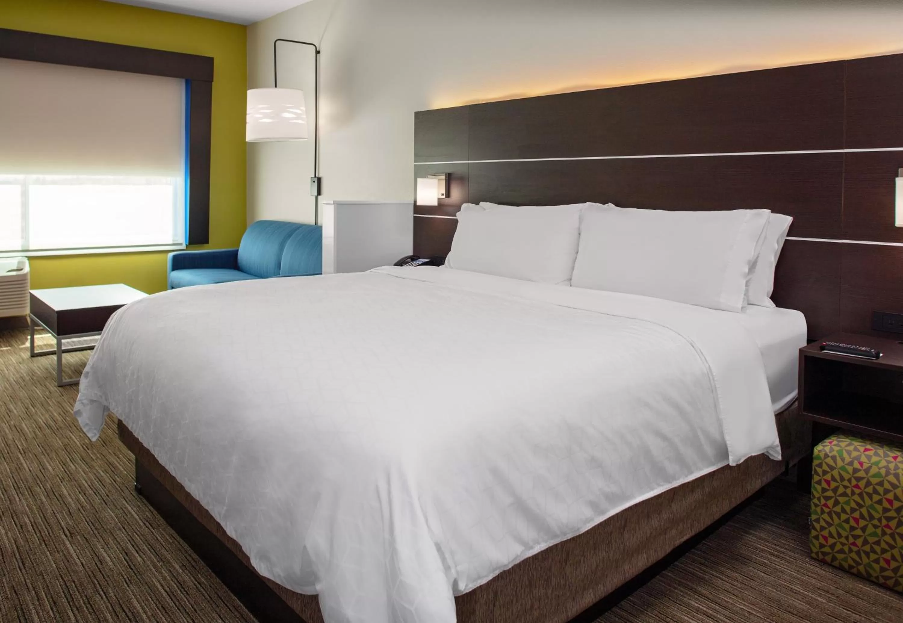 Bed in Holiday Inn Express & Suites - El Paso North by IHG