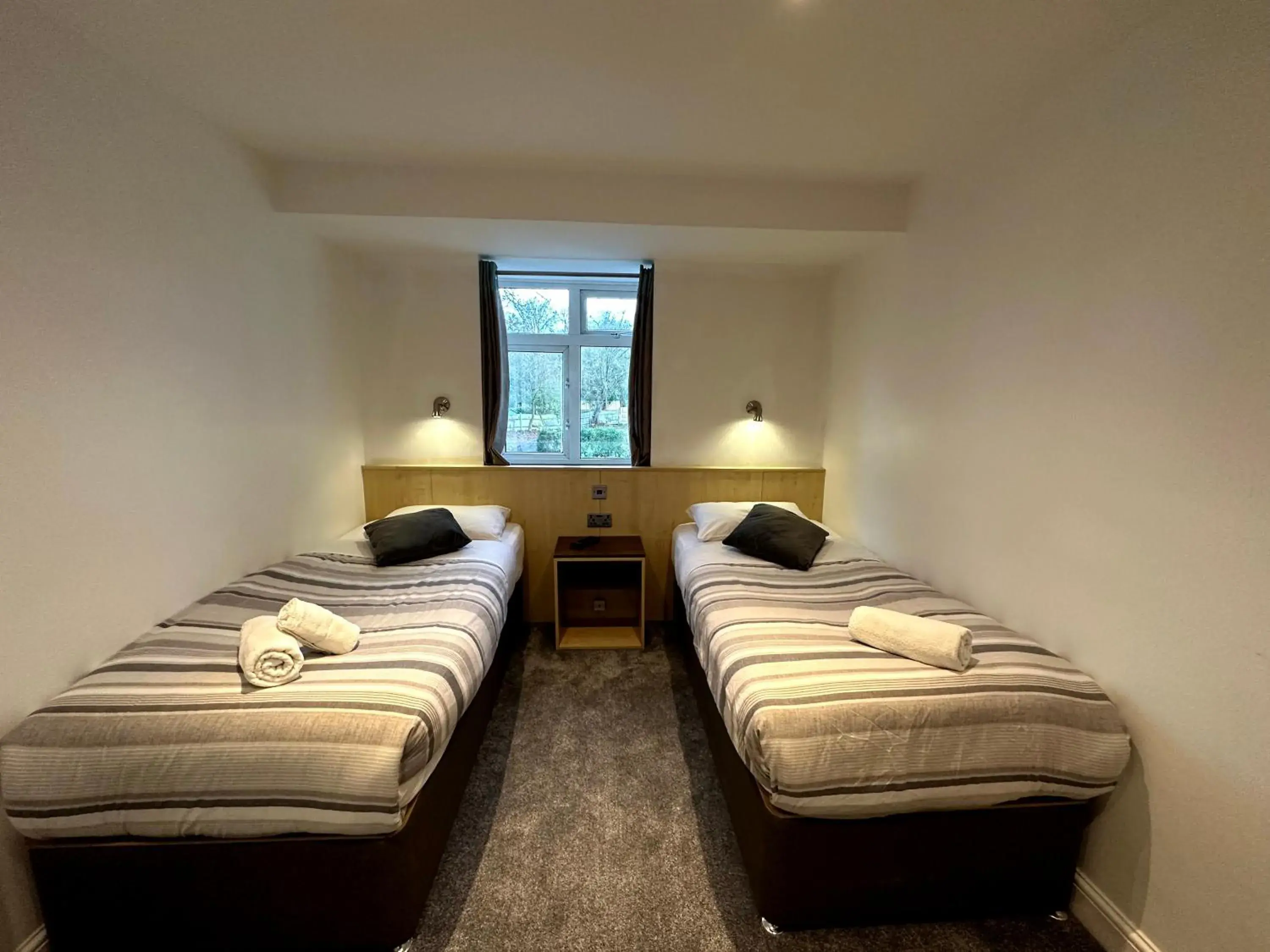 Bedroom, Bed in Gainsborough Lodge