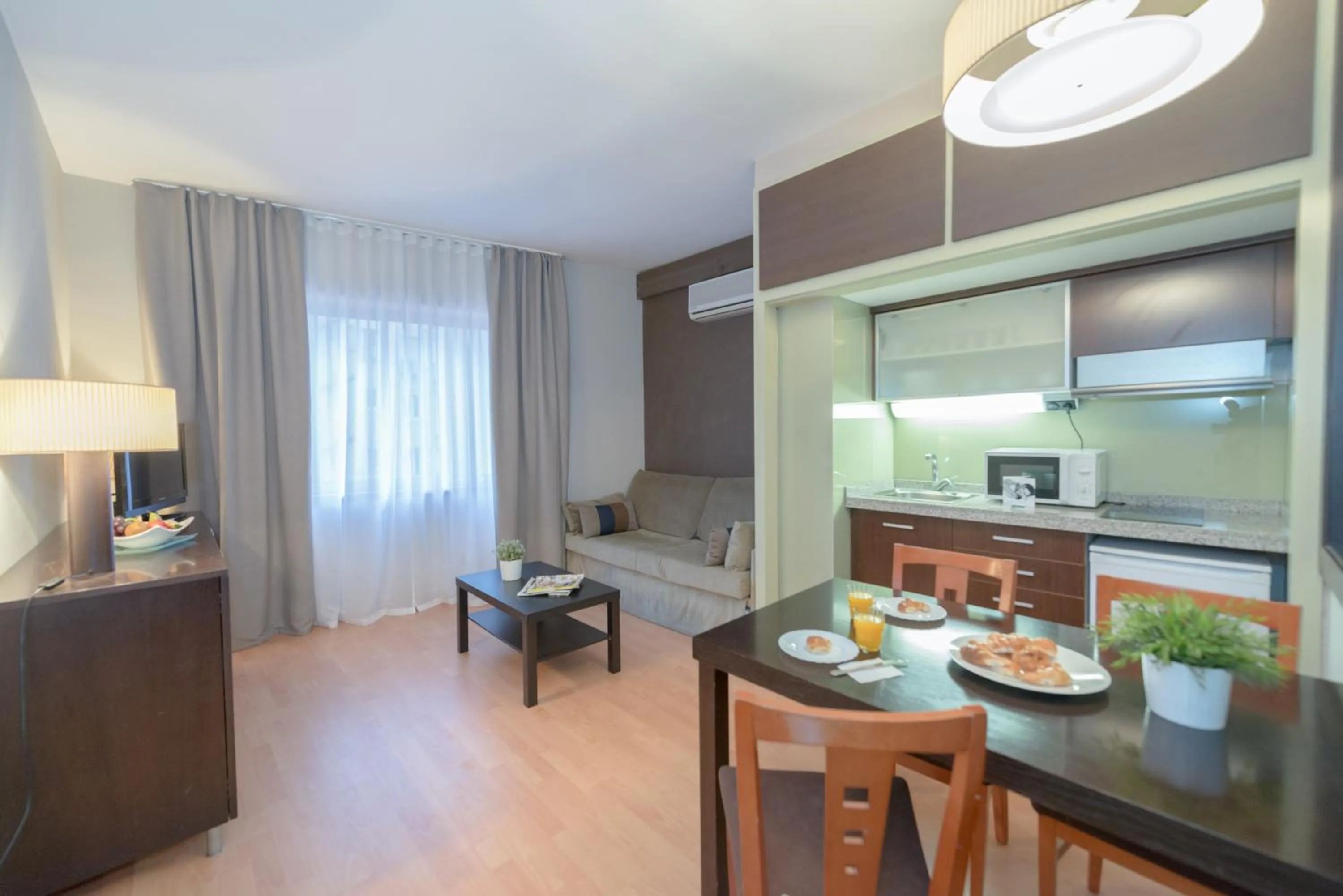 Kitchen or kitchenette in Senator Barcelona Apartments