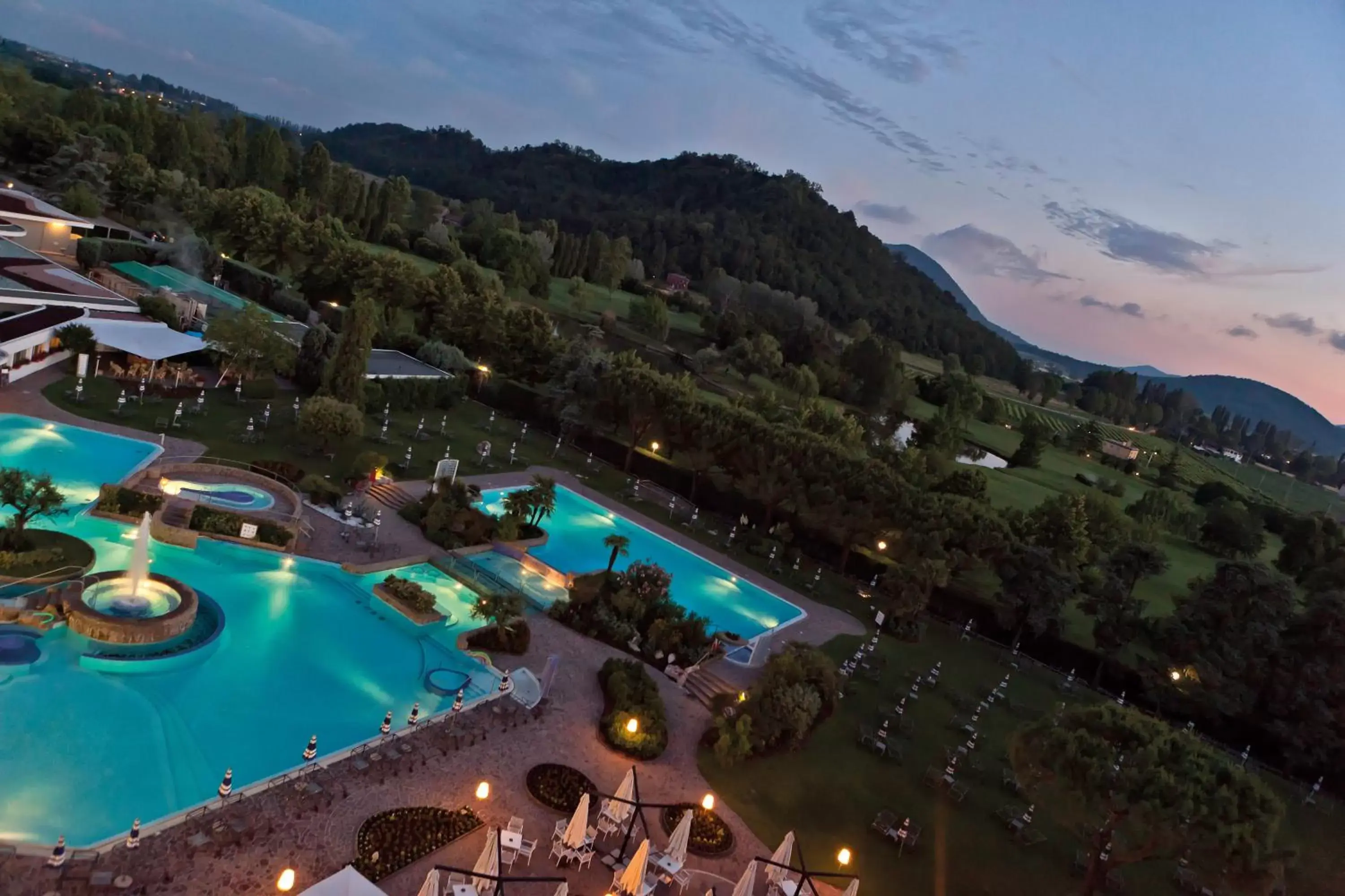 Pool view, Bird's-eye View in Hotel Majestic