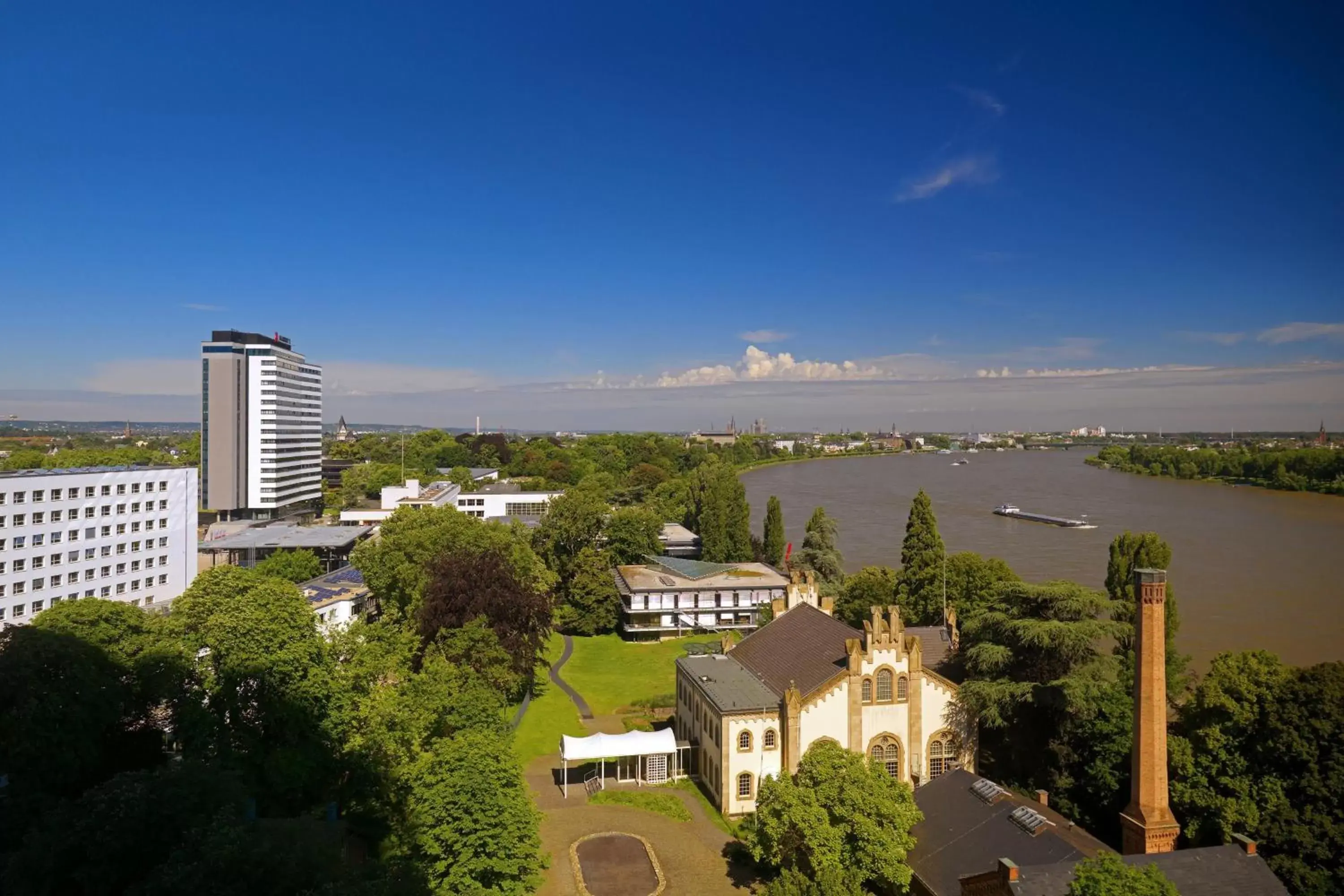 Property building in Bonn Marriott Hotel