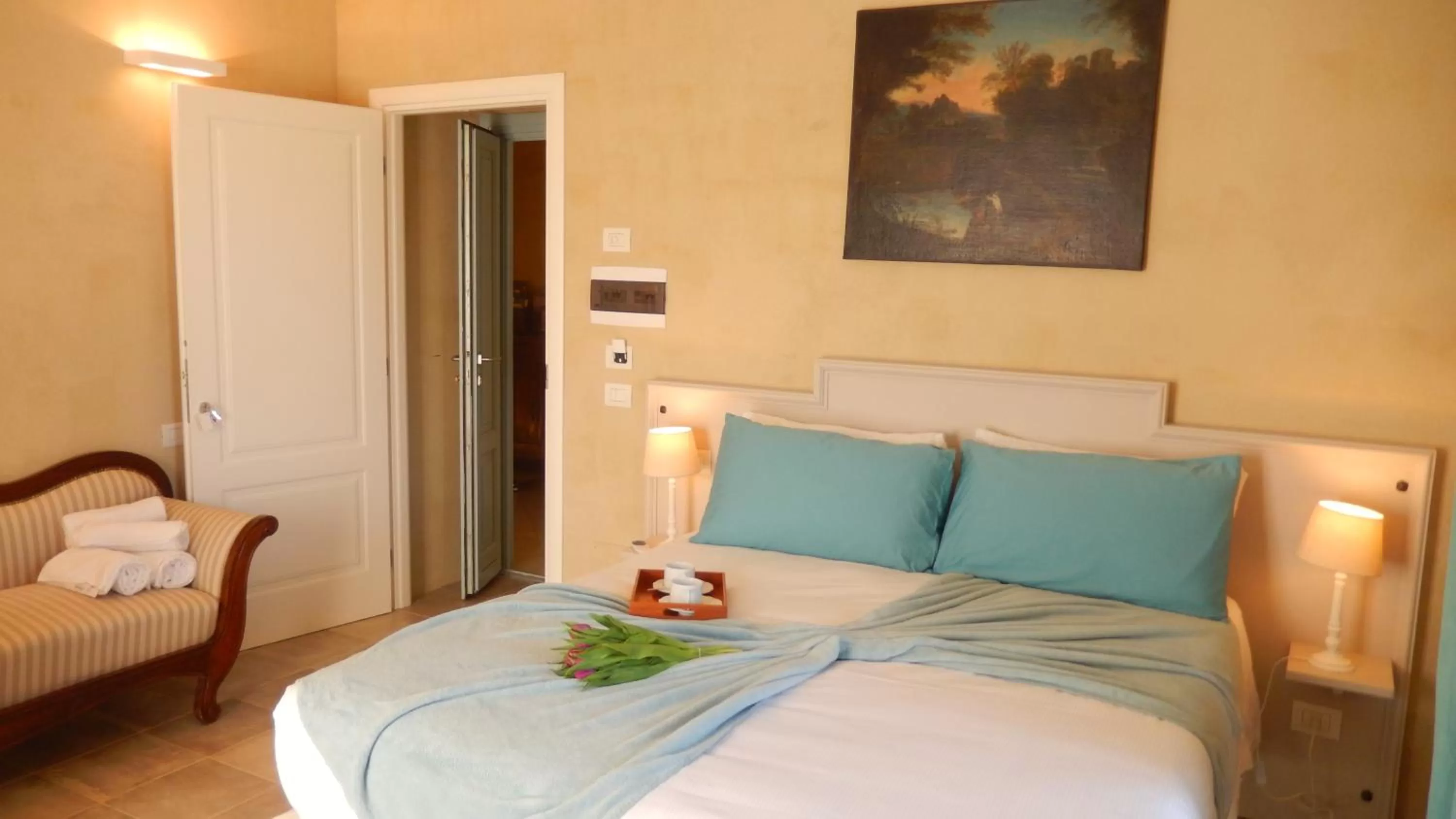 Bedroom, Bed in White Lilac Romantic B&B - Adults only