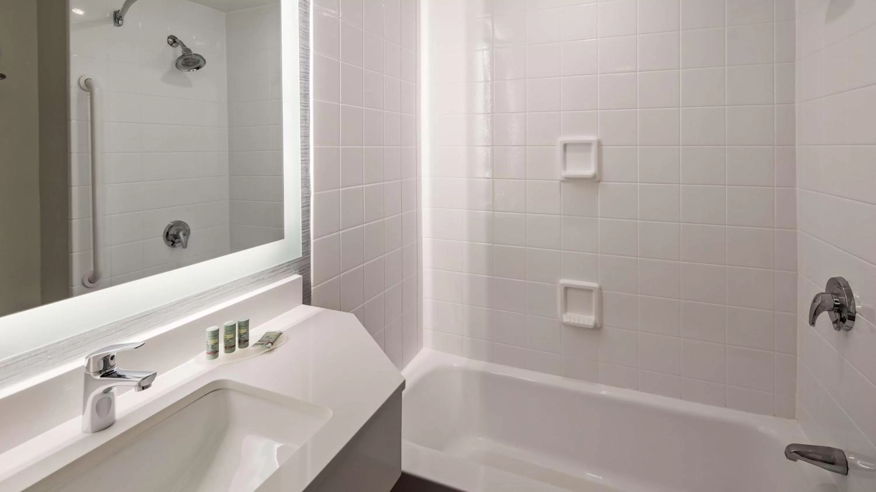 Bathroom in Best Western Paramus Hotel & Suites