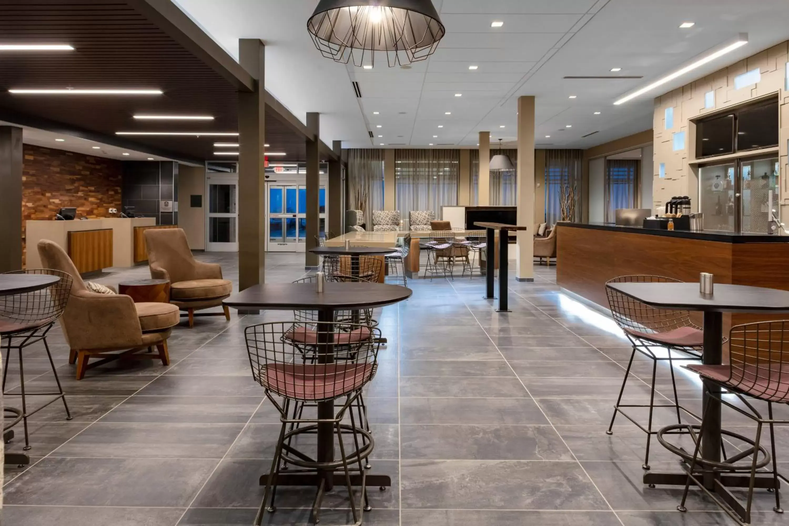 Restaurant/places to eat, Lounge/Bar in Courtyard by Marriott Indianapolis West-Speedway