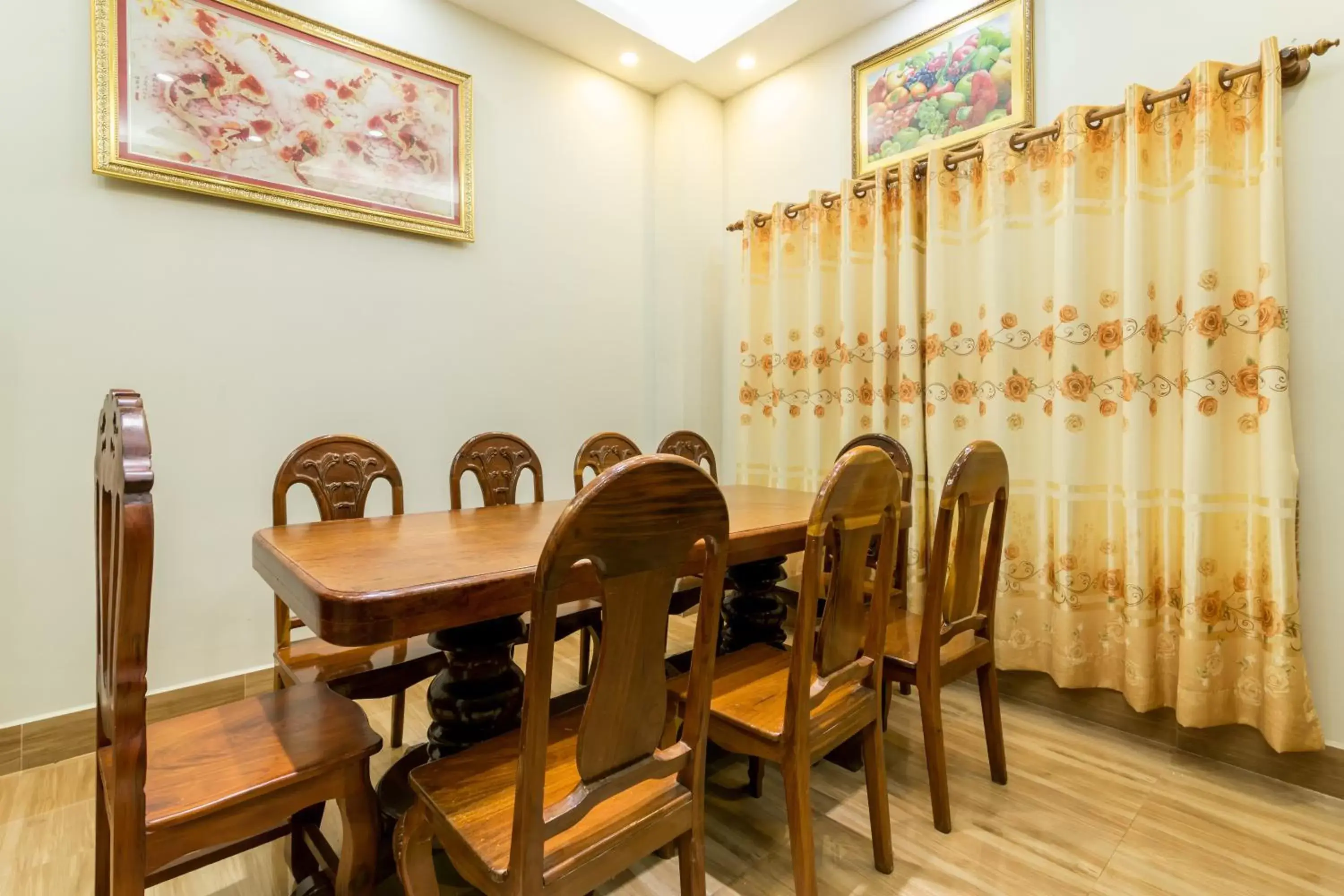 Dining area in Aniza Angkor Villa Dining area in Aniza Angkor Villa