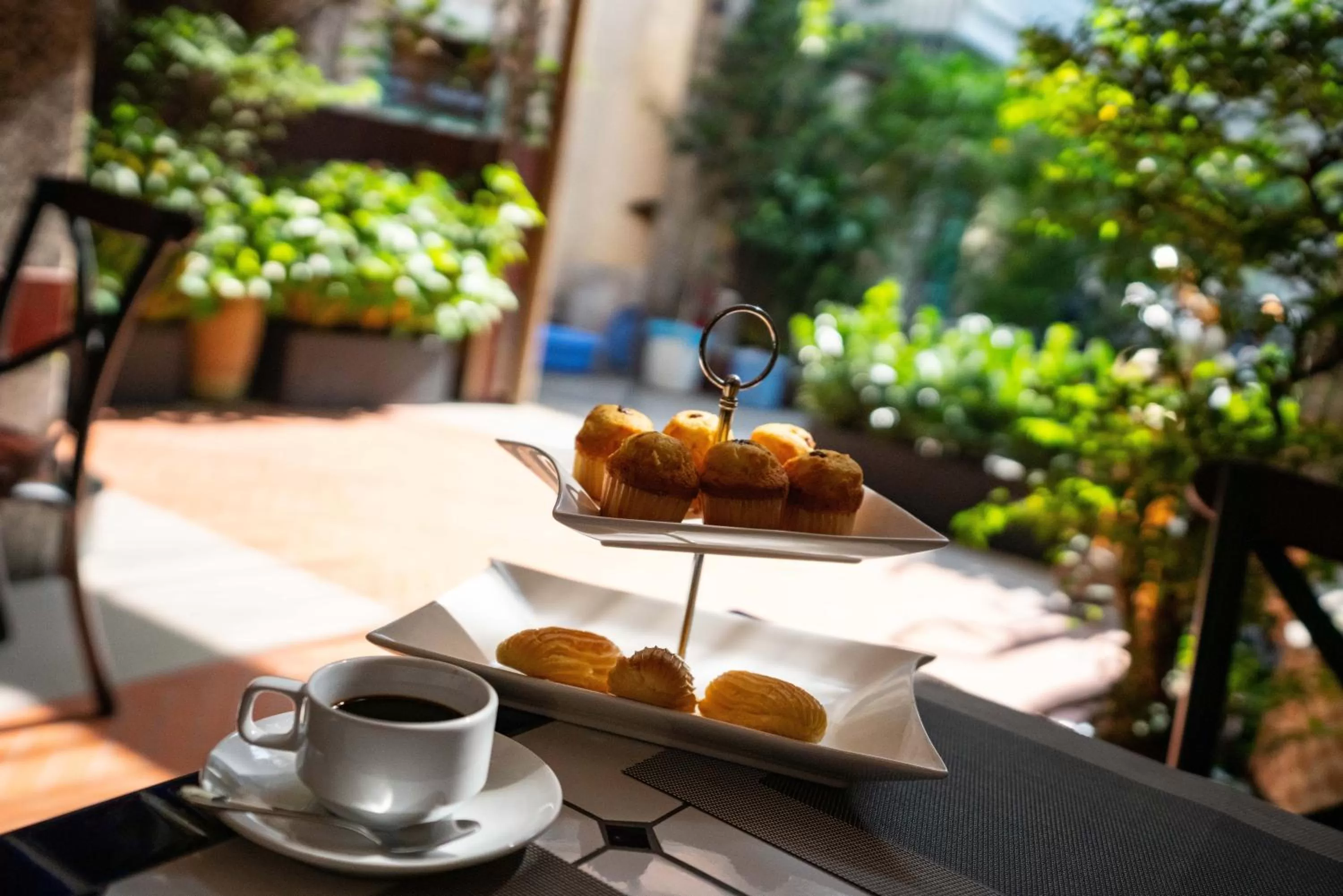 Food and drinks in Little Saigon Boutique Hotel