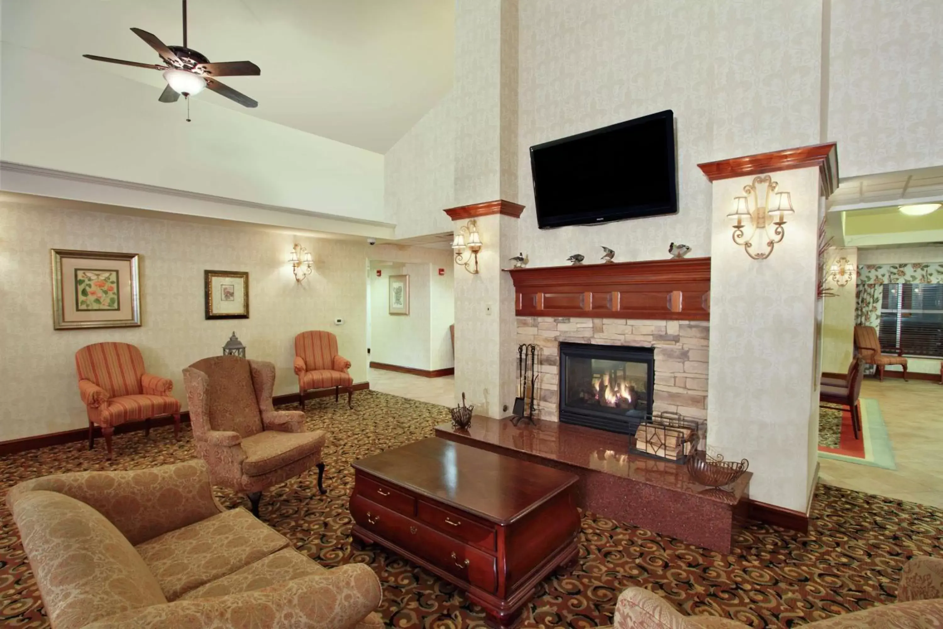 Property building, Seating Area in Homewood Suites by Hilton Chesapeake - Greenbrier