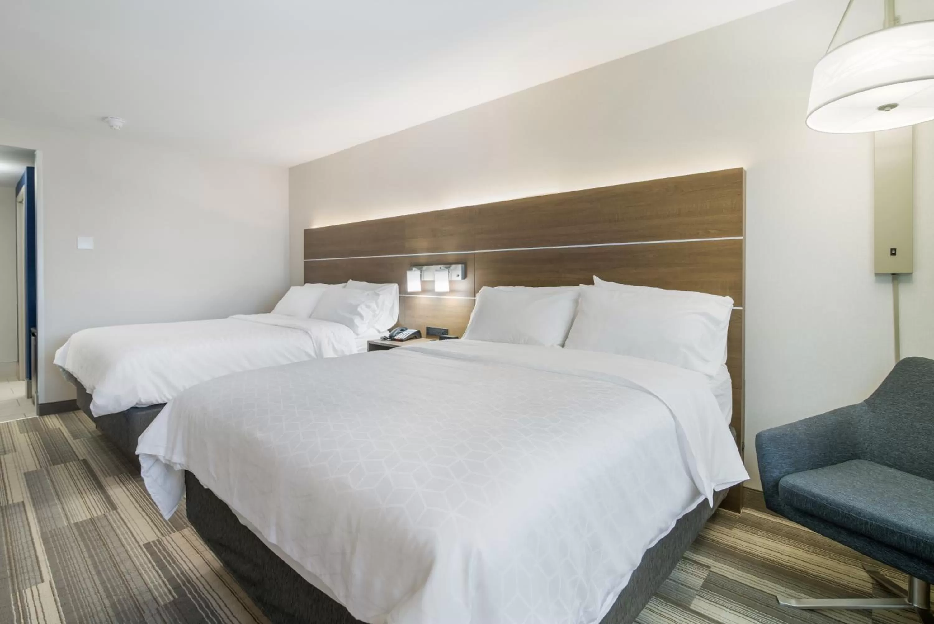 Bed in Holiday Inn Express - Plymouth by IHG