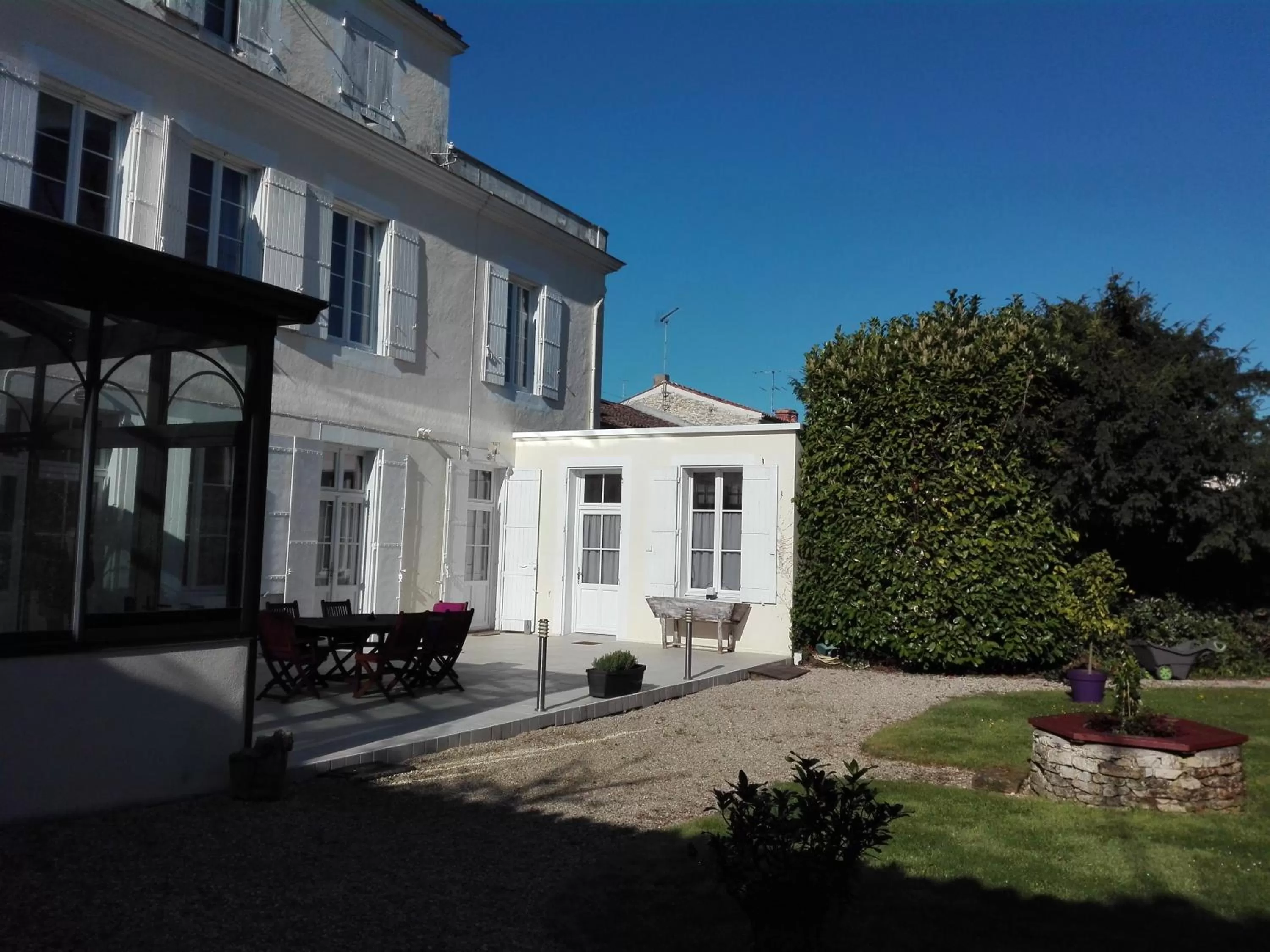 Patio, Property Building in H de Surgères
