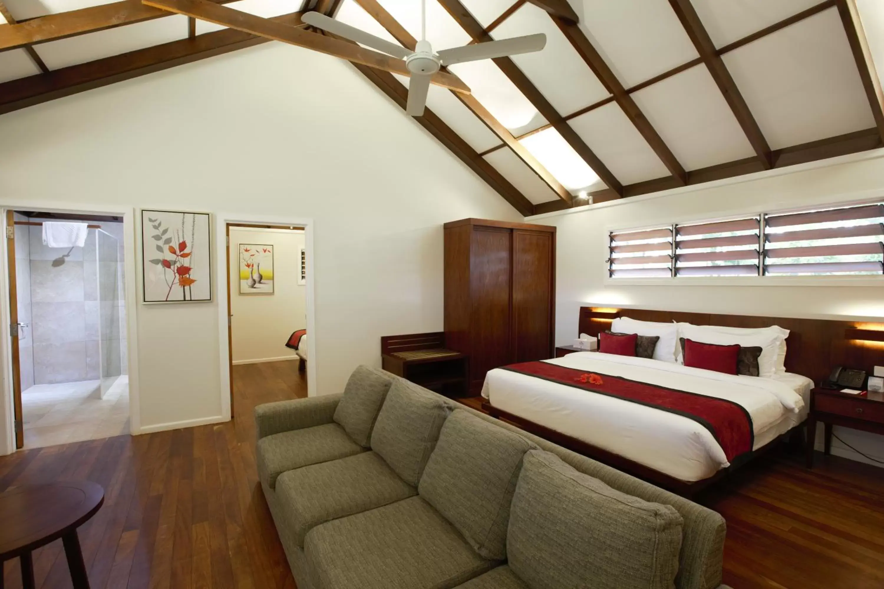 Living room, Bed in Iririki Island Resort & Spa