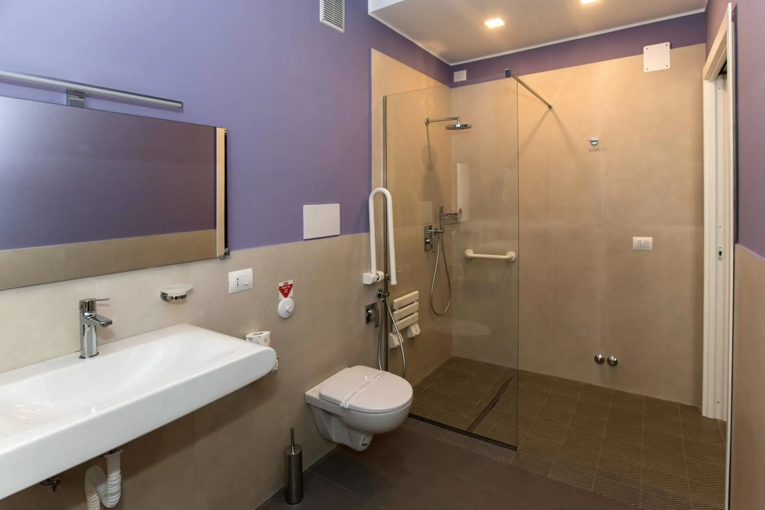 Bathroom in Malù Suites