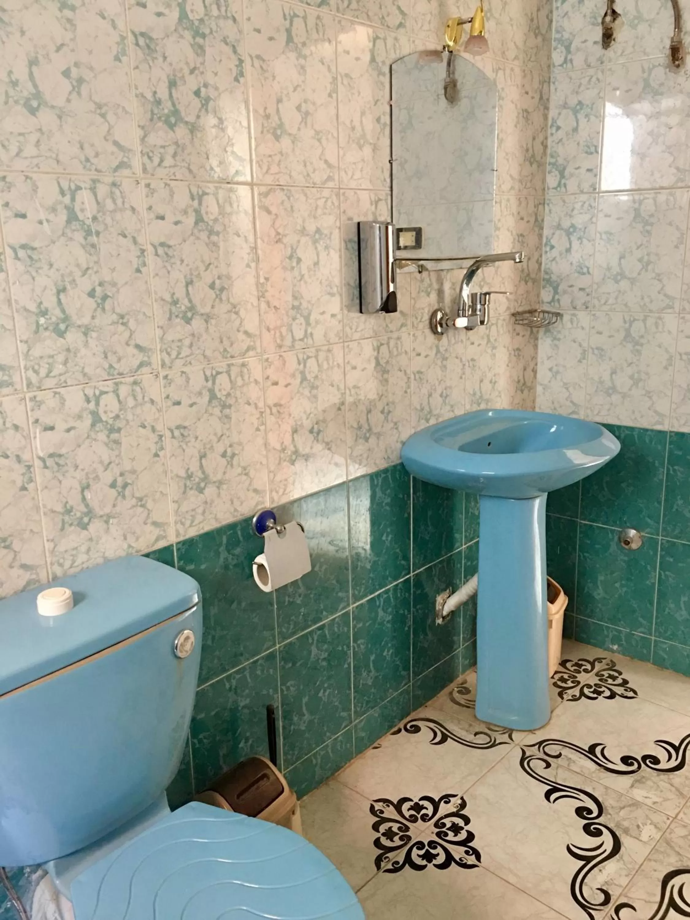 Bathroom in Sunflower Guest House Luxor West Bank