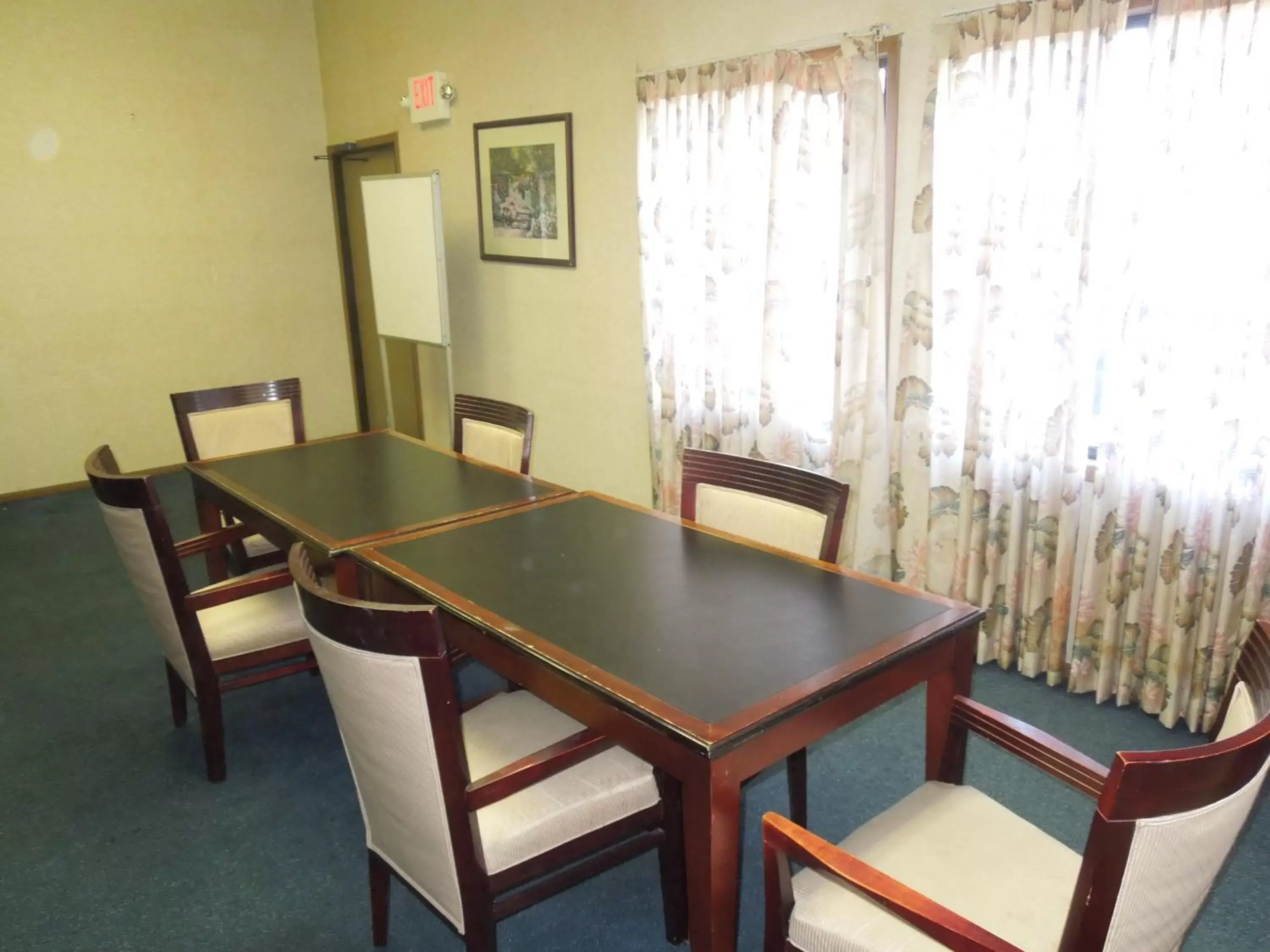 Banquet/Function facilities, Dining Area in Xenia Country Inn