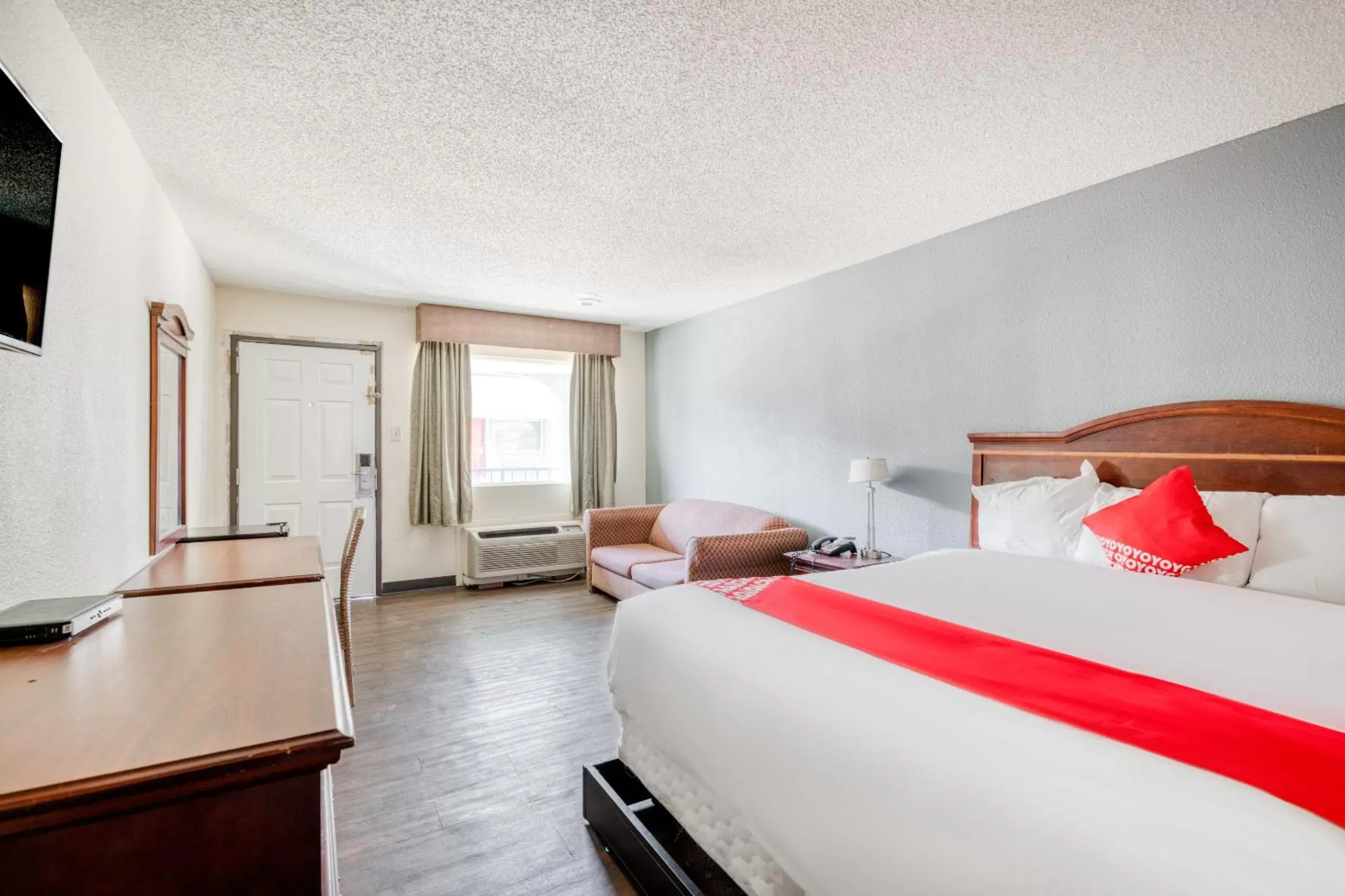 Bedroom, Bed in OYO Hotel Rosenberg TX I-69 Bedroom, Bed in OYO Hotel Rosenberg TX I-69