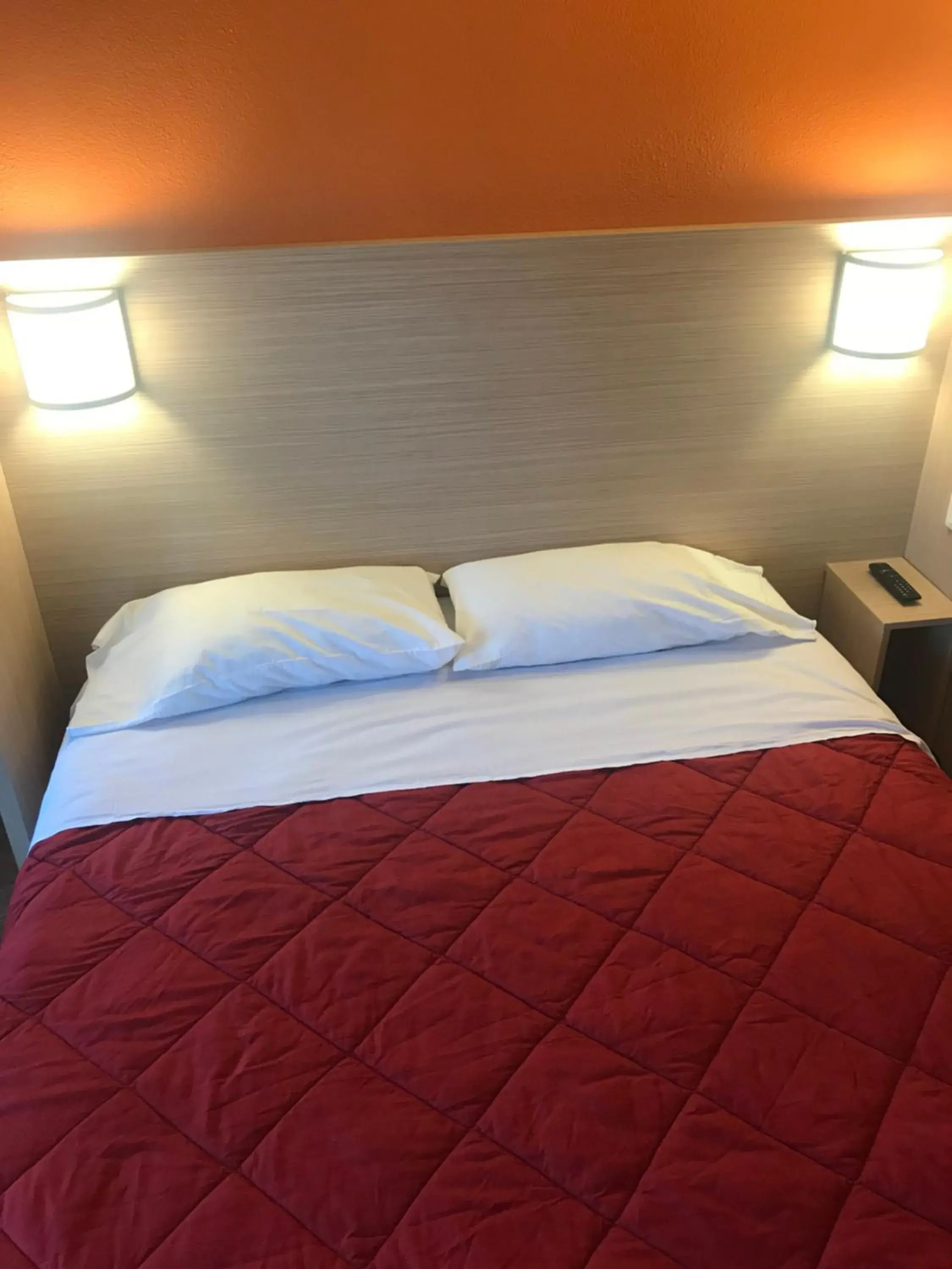 Bed in Premiere Classe Montbeliard - Sochaux