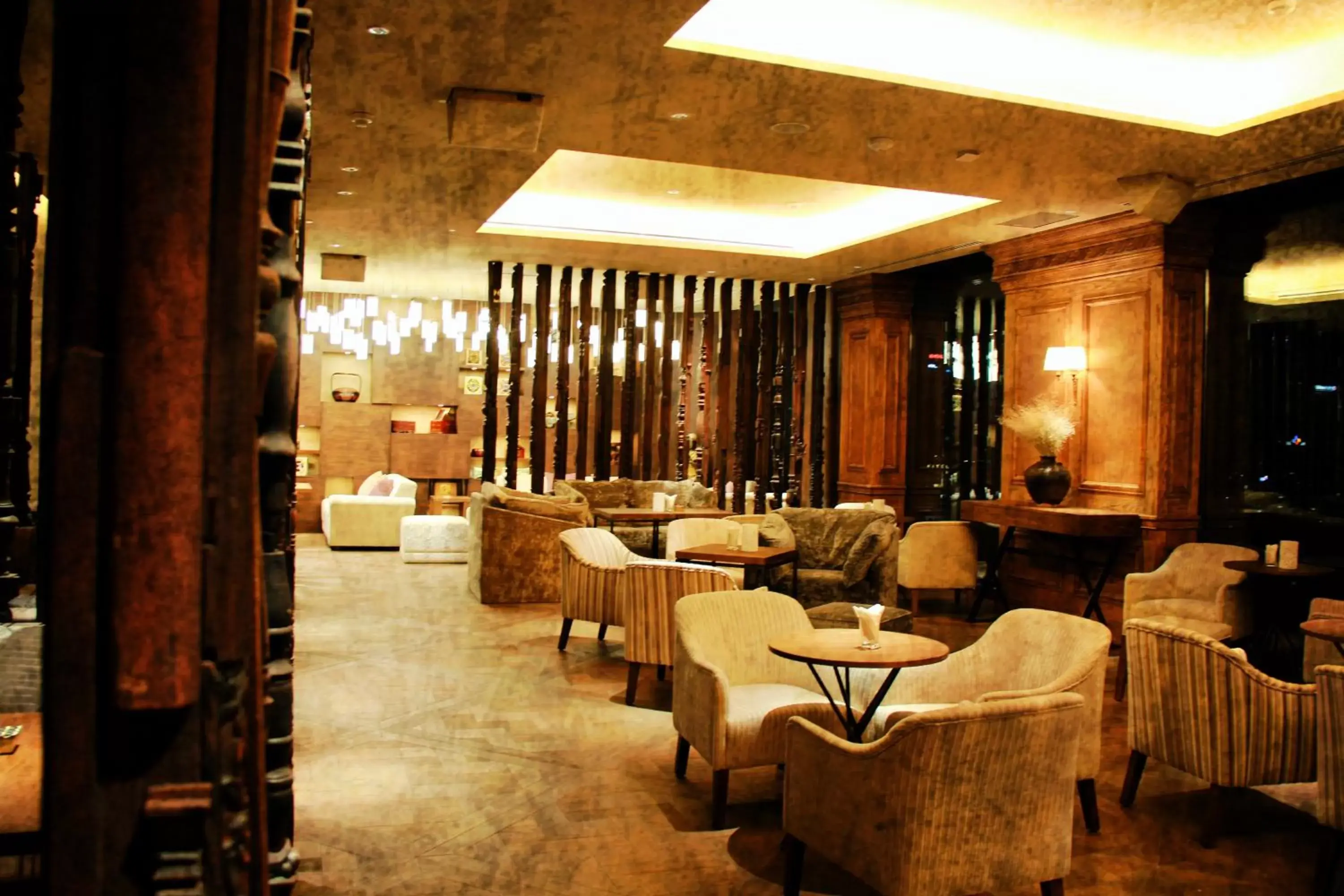 Communal lounge/ TV room, Restaurant/Places to Eat in Hotel Des Arts Saigon Mgallery Collection